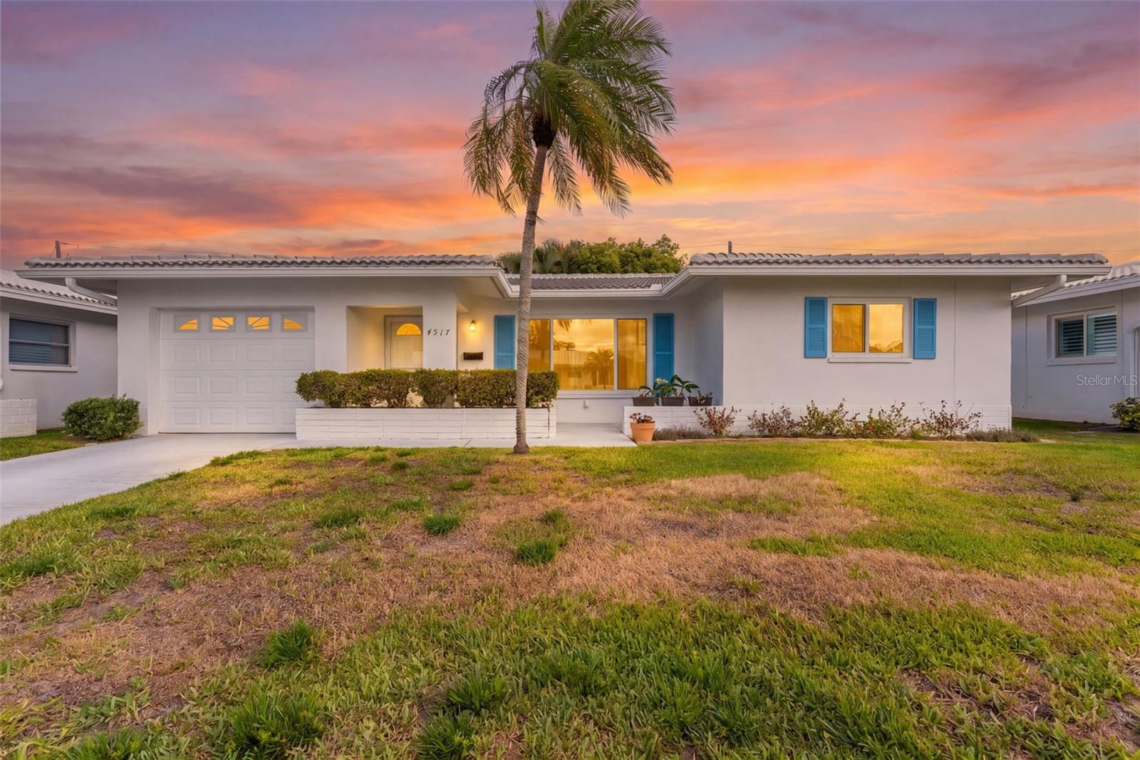 Condominium em PINELLAS PARK, FL - Daniel Dourado