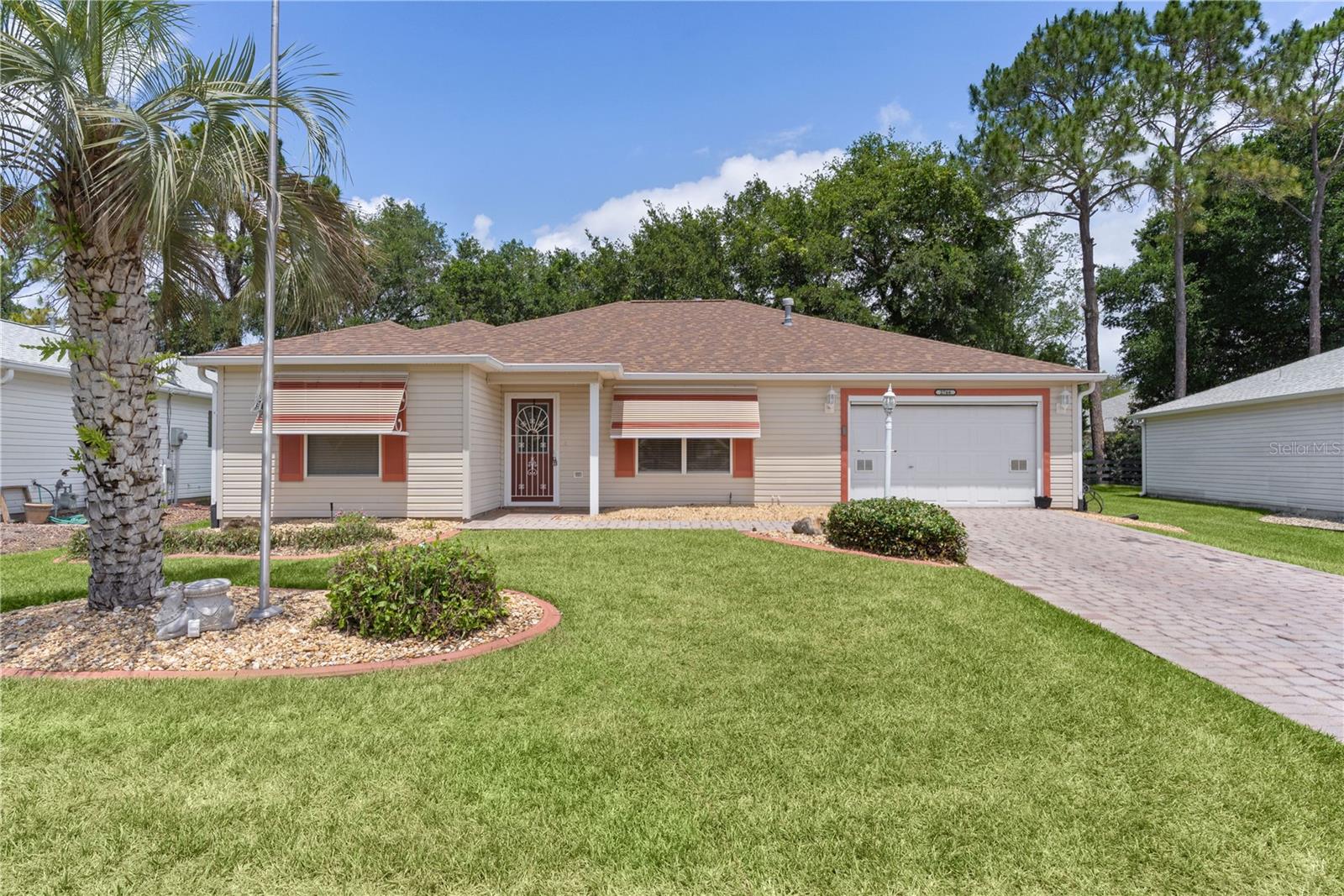 Single Family Residence in THE VILLAGES, FL - Daniel Dourado