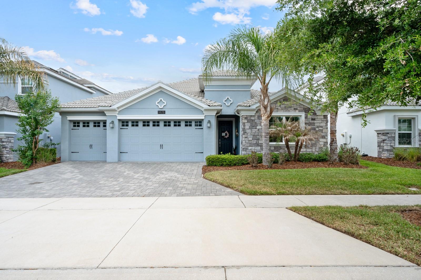 Single Family Residence em CHAMPIONS GATE, FL - Daniel Dourado