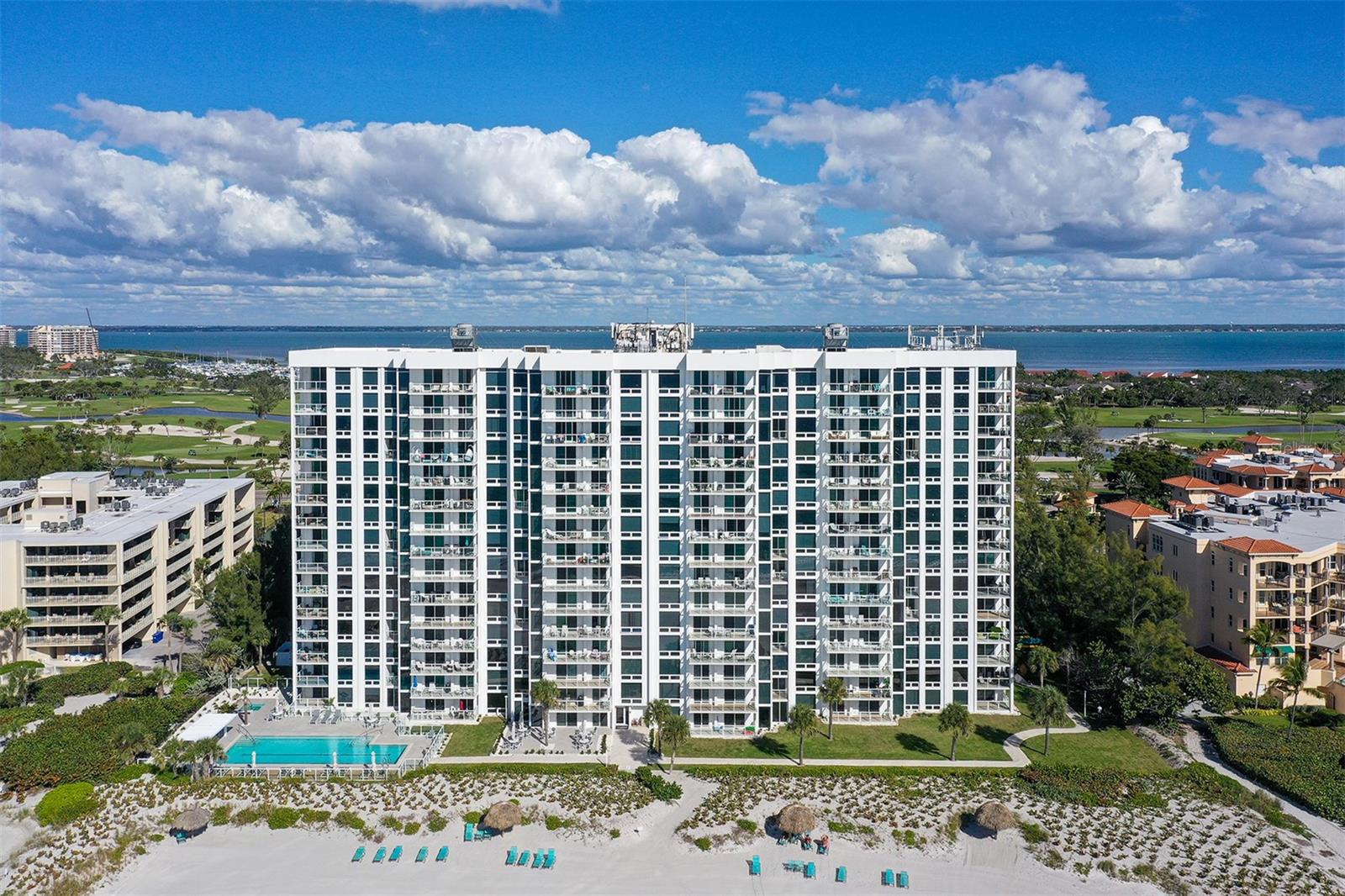 Condominium in LONGBOAT KEY, FL - Daniel Dourado