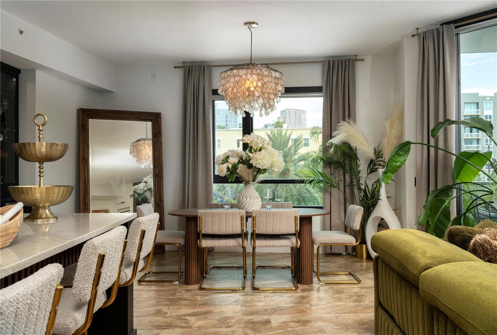 Condominium in TAMPA, FL - Daniel Dourado