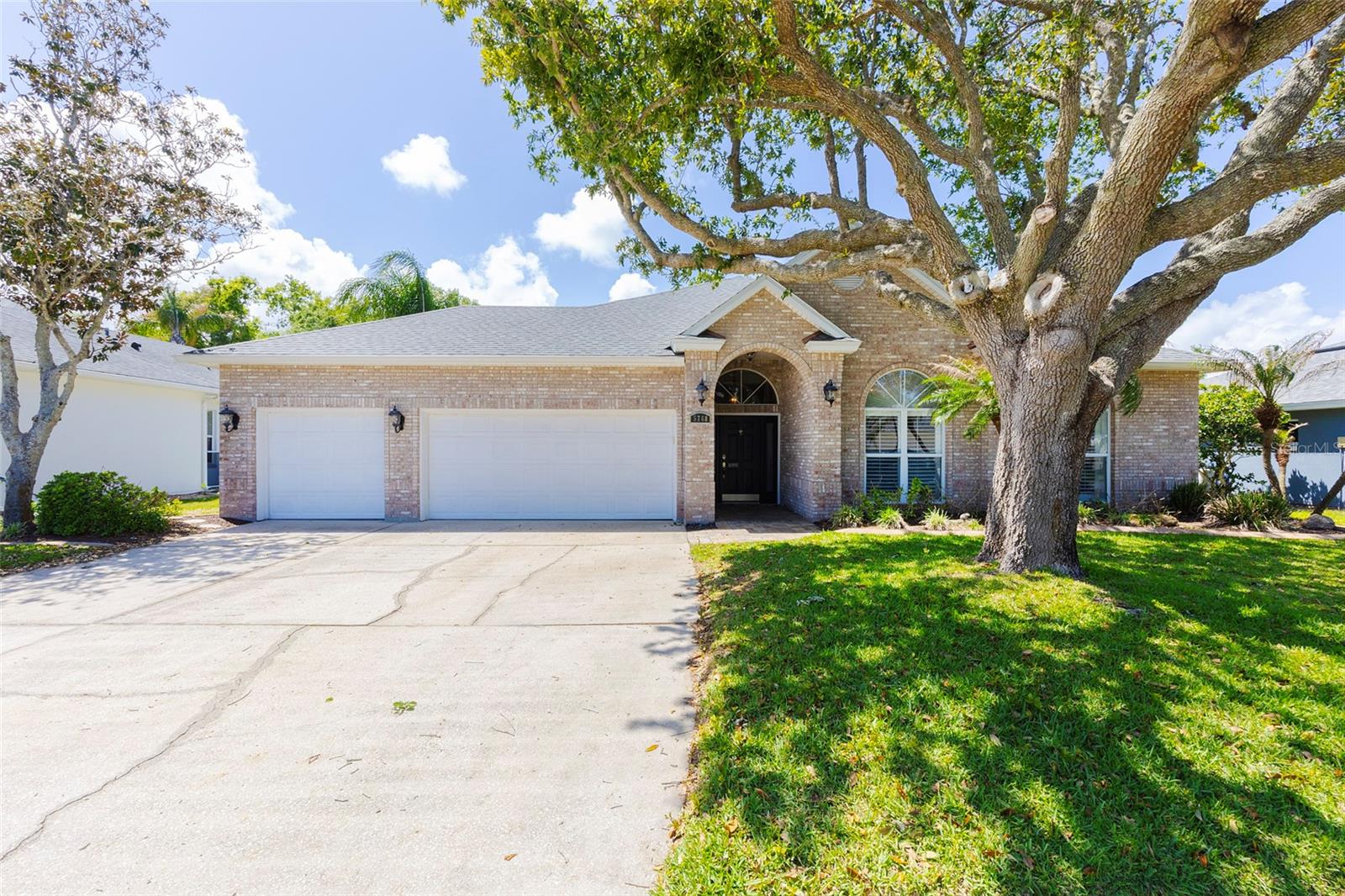 Single Family Residence in PORT ORANGE, FL - Daniel Dourado