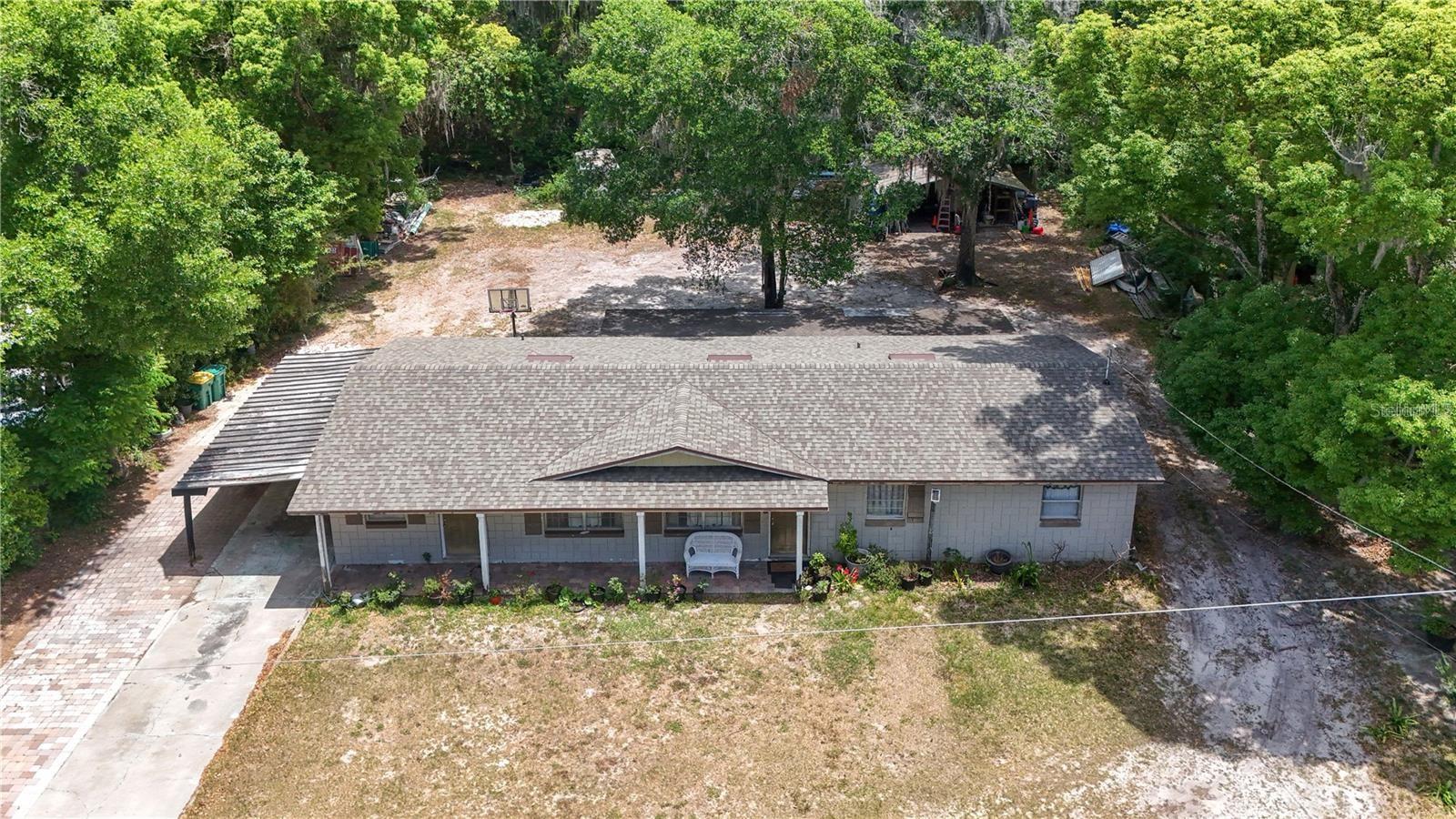 Single Family Residence in MOUNT DORA, FL - Daniel Dourado