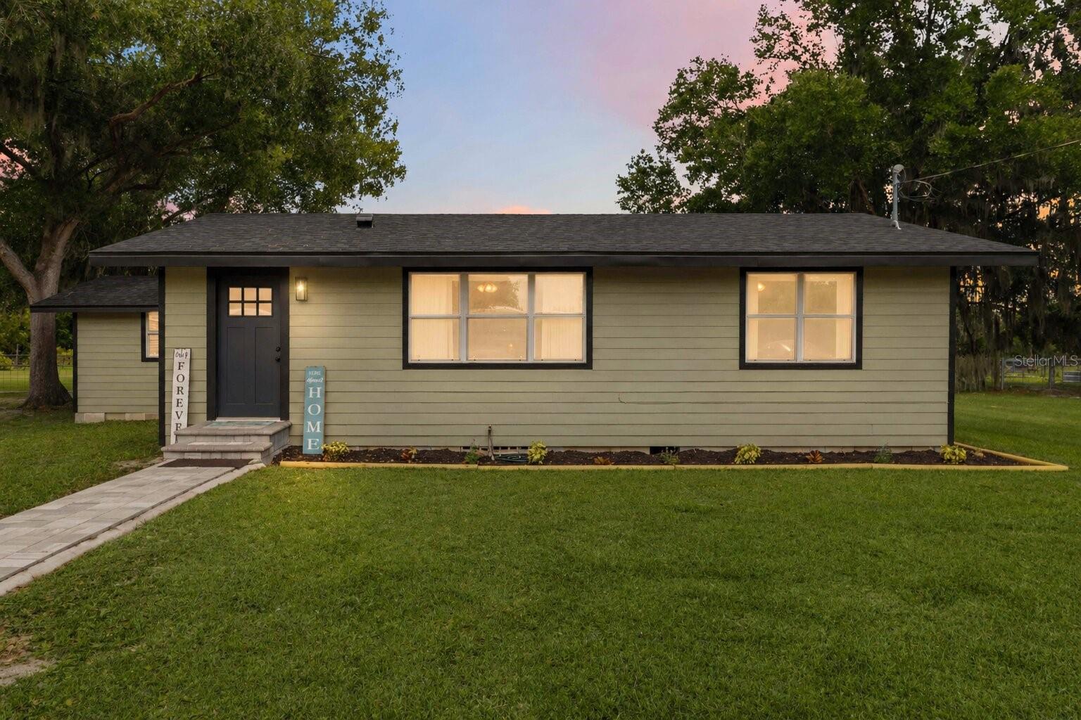 Single Family Residence in FORT MEADE, FL - Daniel Dourado
