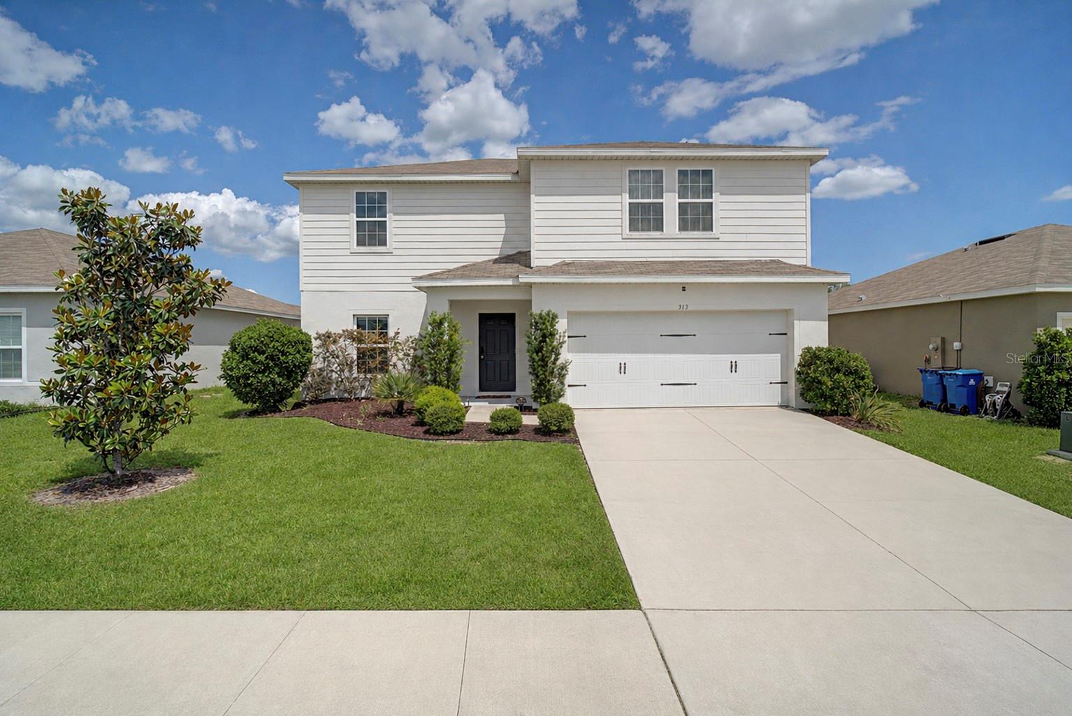 Single Family Residence in DAVENPORT, FL - Daniel Dourado