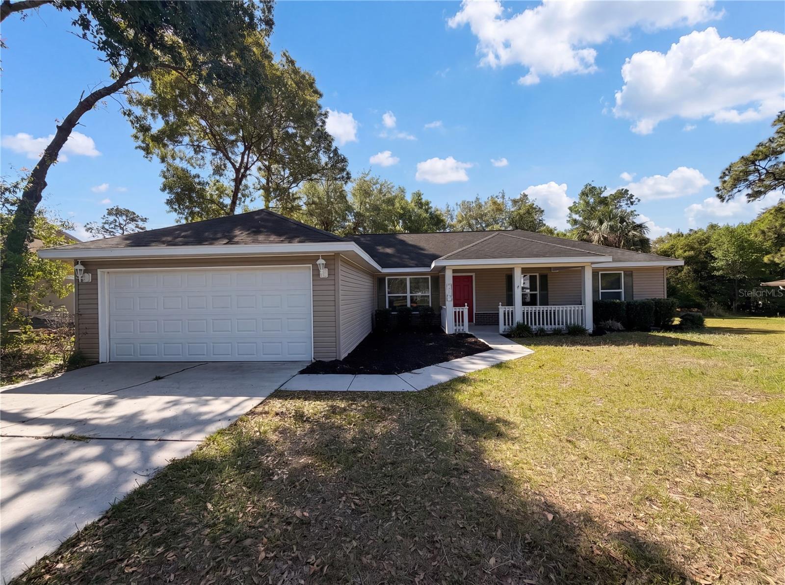 Single Family Residence in OCALA, FL - Daniel Dourado