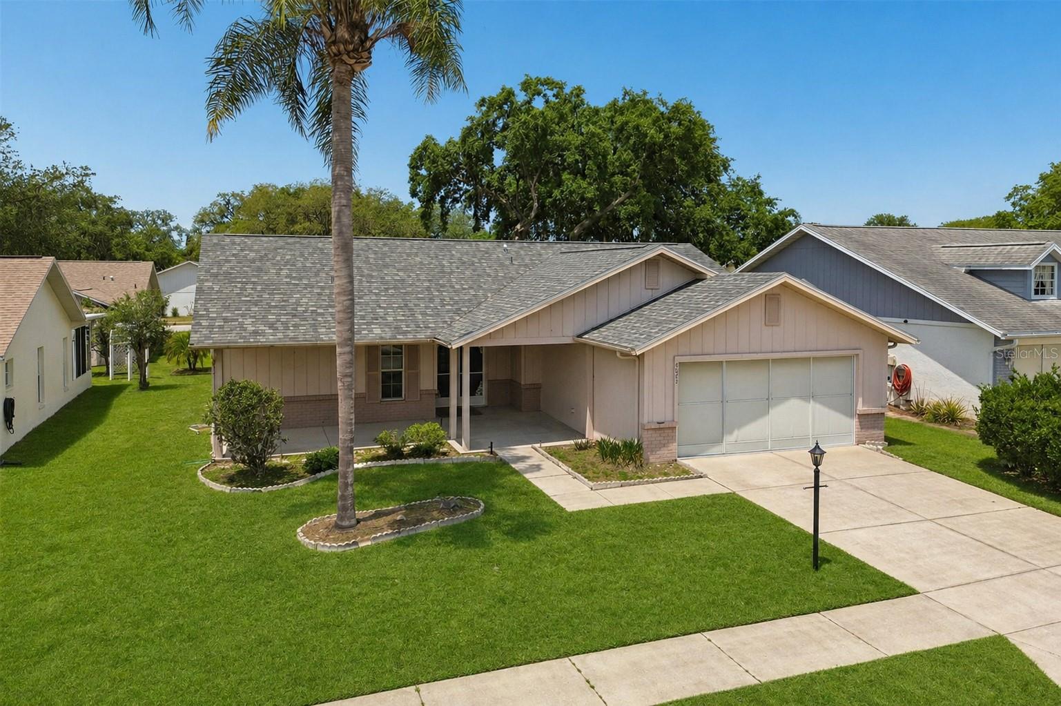 Single Family Residence in NEW PORT RICHEY, FL - Daniel Dourado