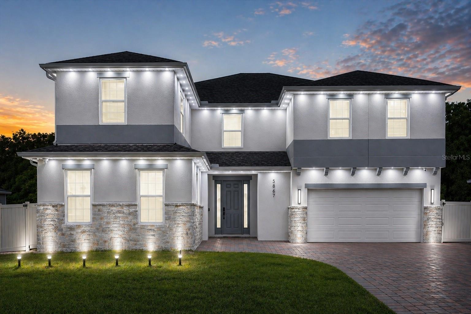 Single Family Residence in MOUNT DORA, FL - Daniel Dourado