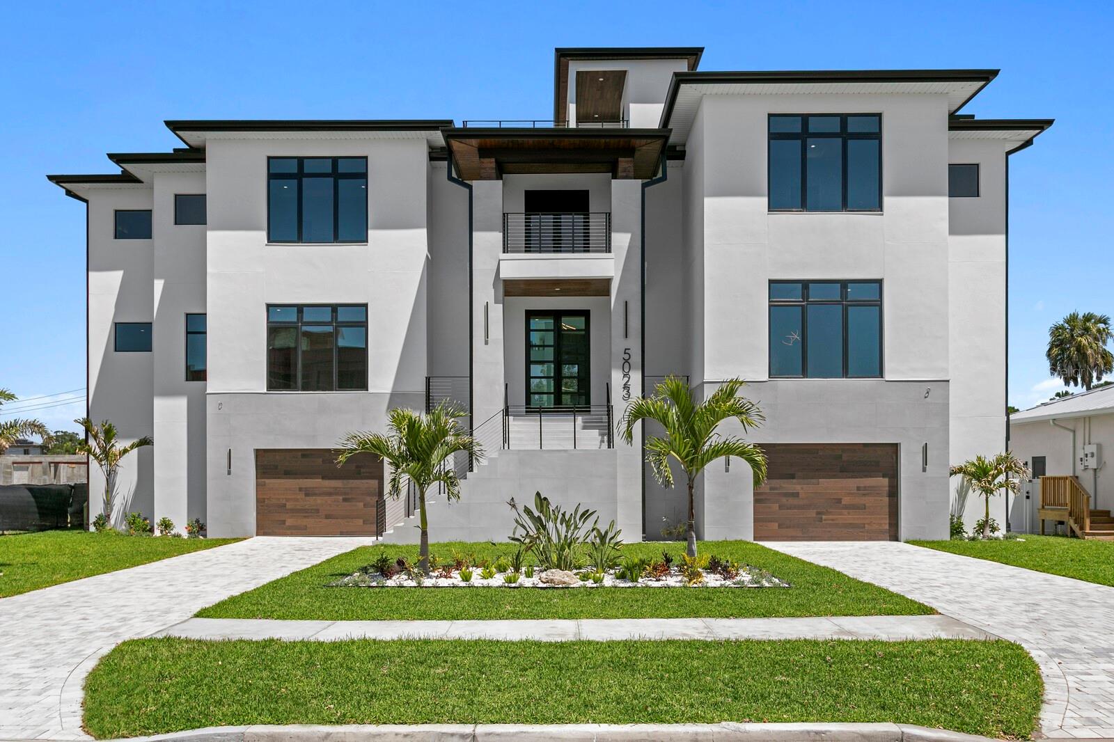 Single Family Residence in TAMPA, FL - Daniel Dourado