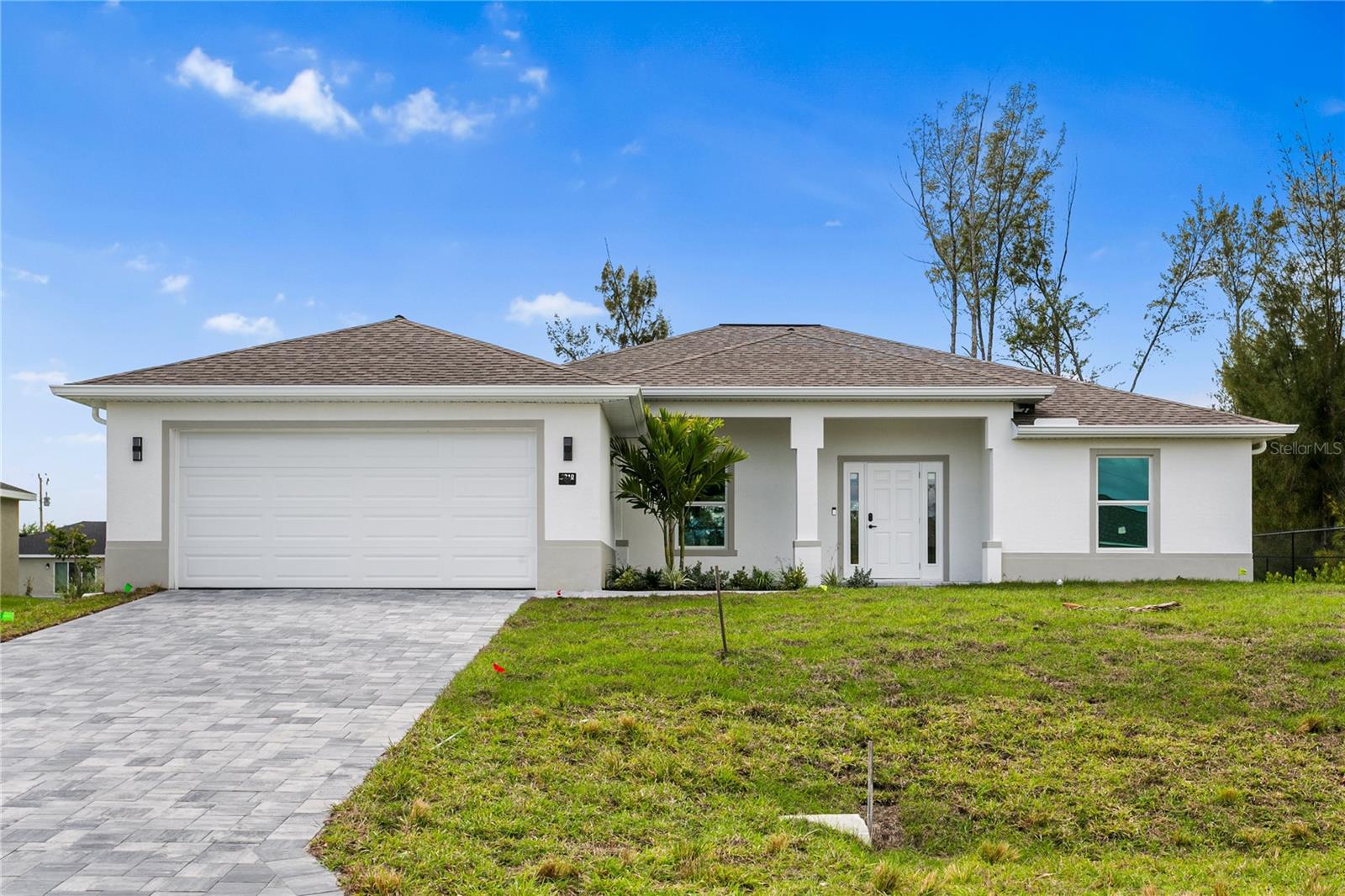 Single Family Residence in CAPE CORAL, FL - Daniel Dourado
