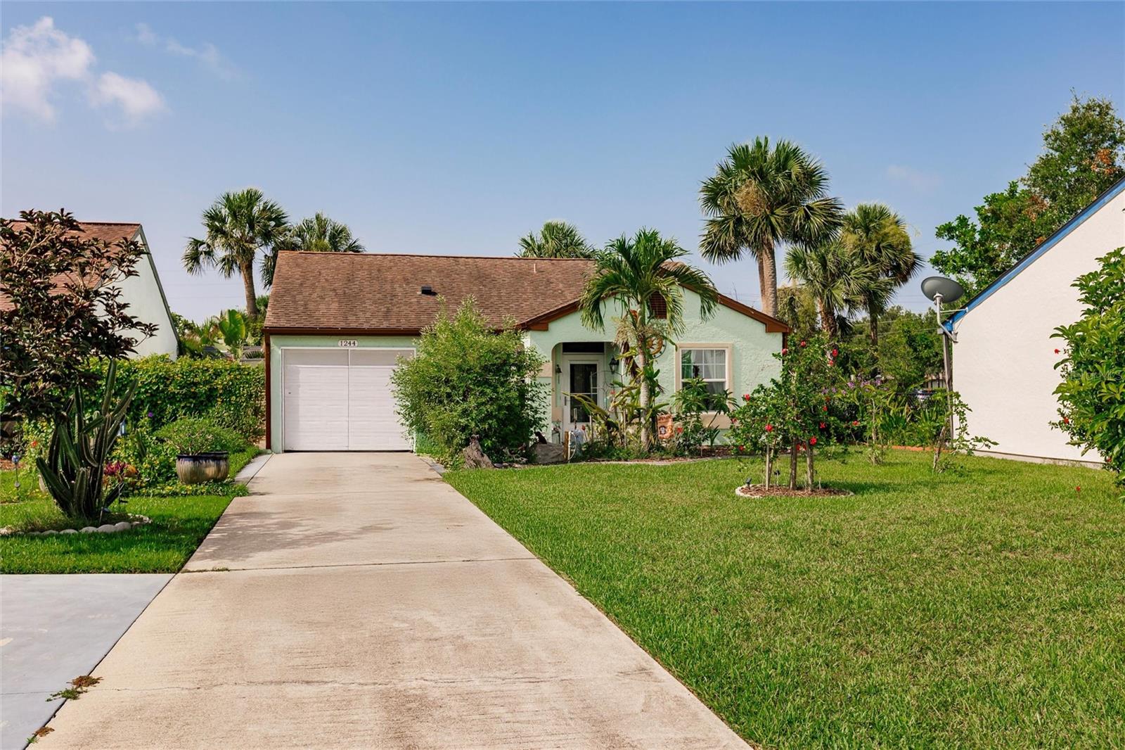 Single Family Residence em PORT CHARLOTTE, FL - Daniel Dourado
