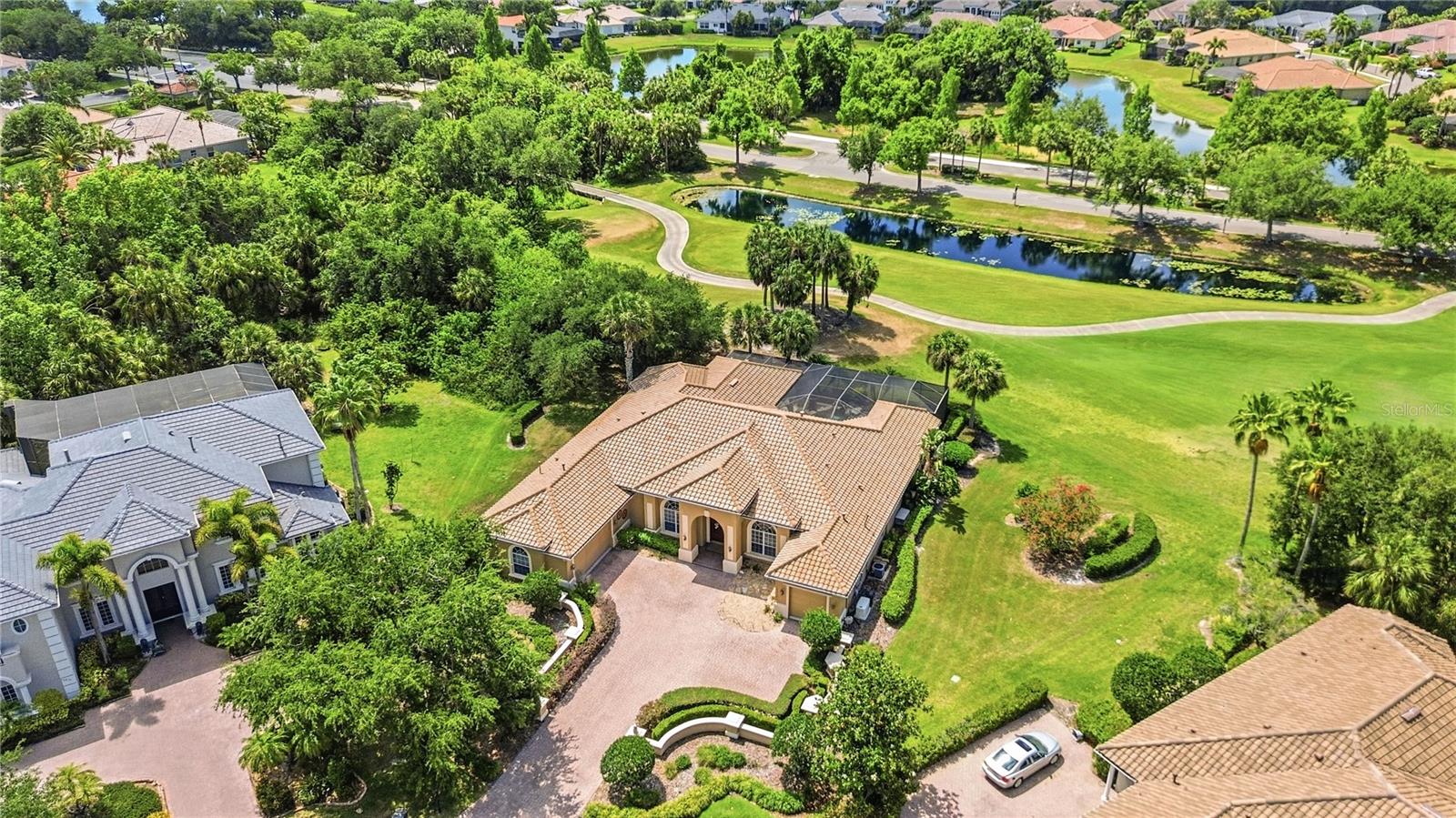 Single Family Residence in BRADENTON, FL - Daniel Dourado