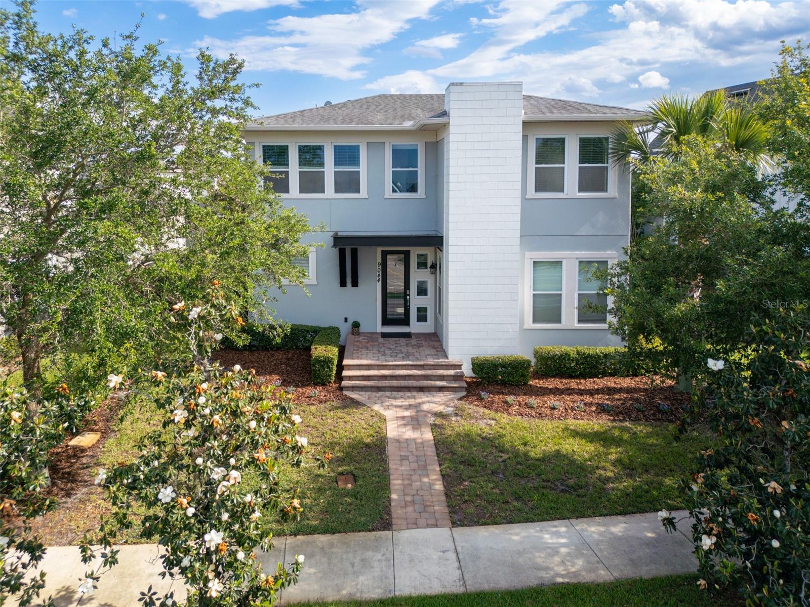 Single Family Residence in ORLANDO, FL - Daniel Dourado