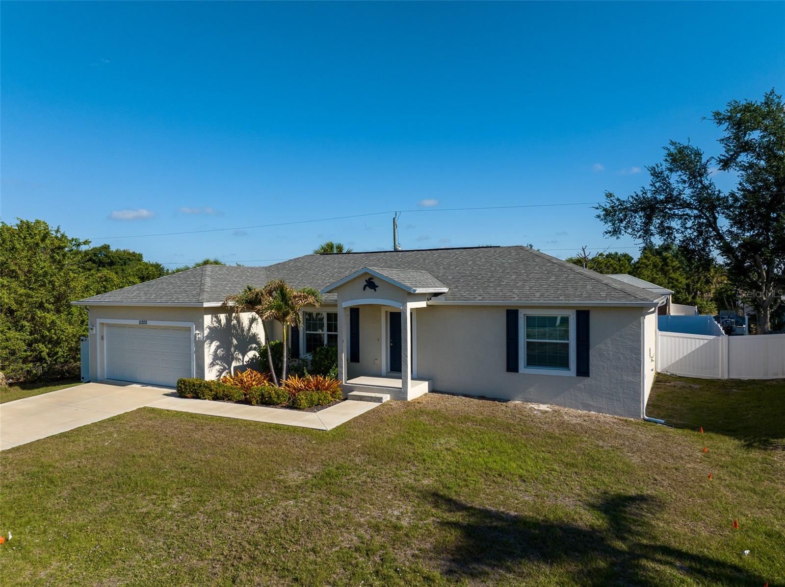Single Family Residence em ENGLEWOOD, FL - Daniel Dourado