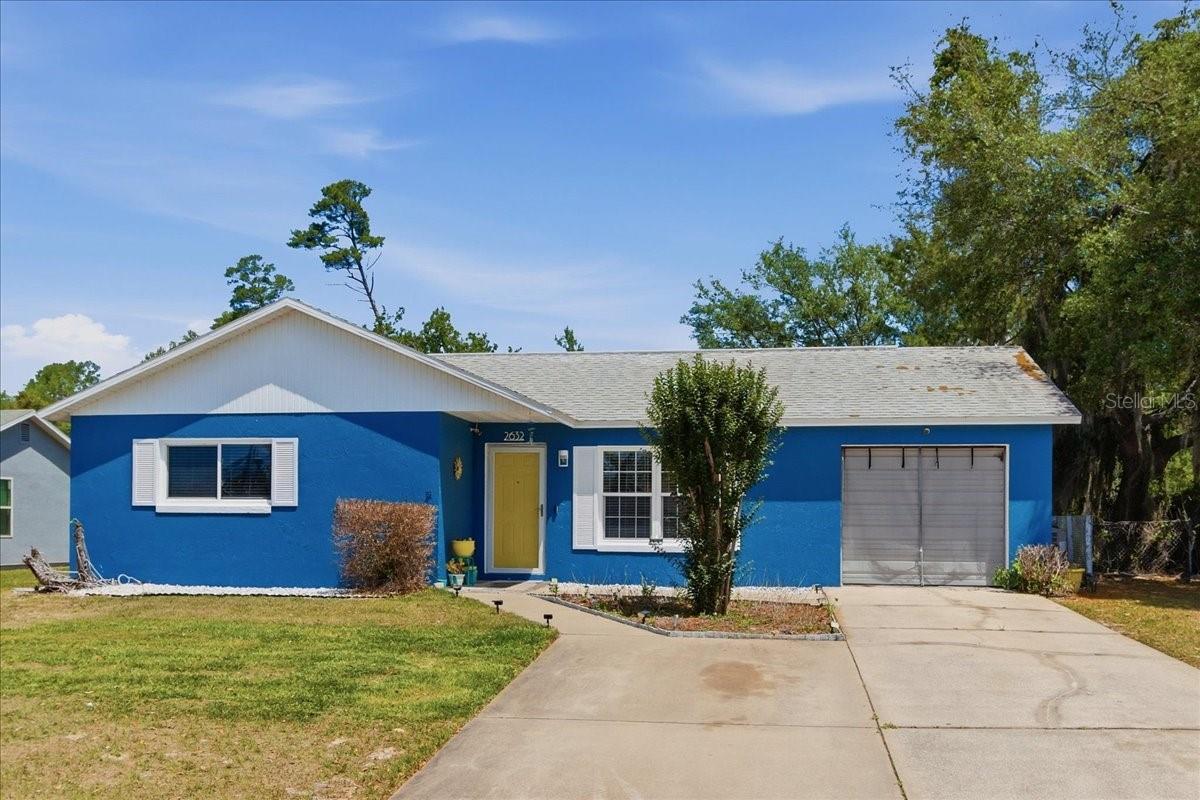 Single Family Residence in DELTONA, FL - Daniel Dourado