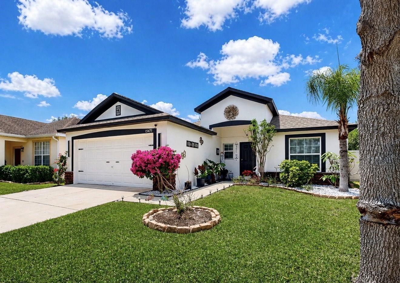 Single Family Residence in RUSKIN, FL - Daniel Dourado