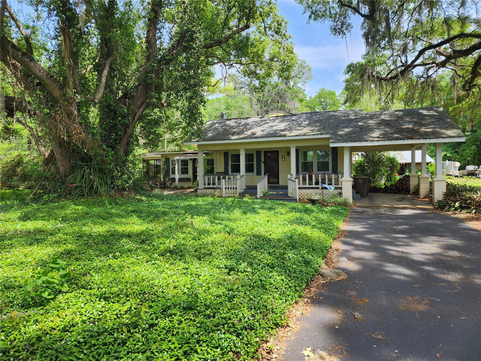 Single Family Residence in OCALA, FL - Daniel Dourado