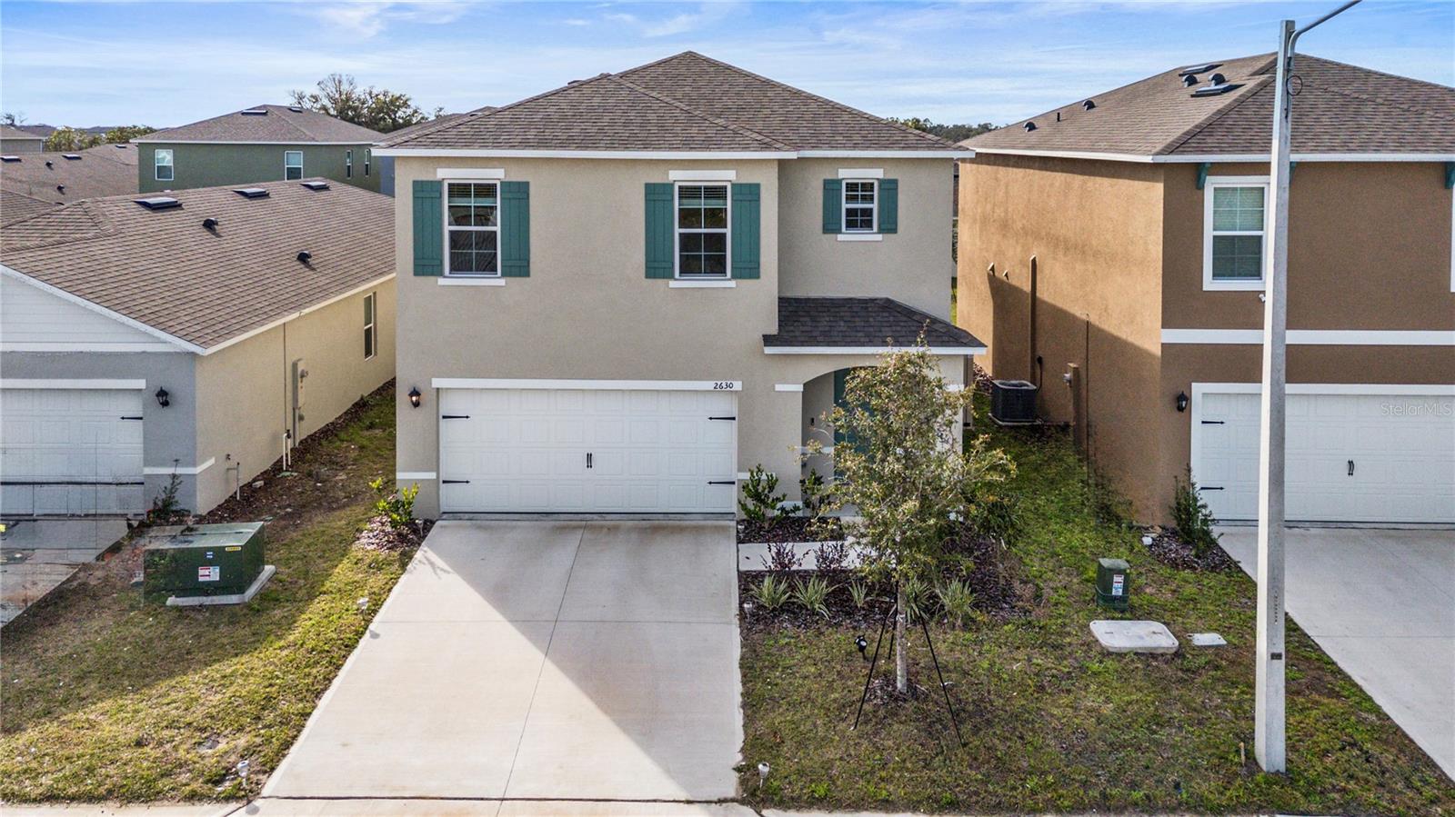 Single Family Residence in DAVENPORT, FL - Daniel Dourado