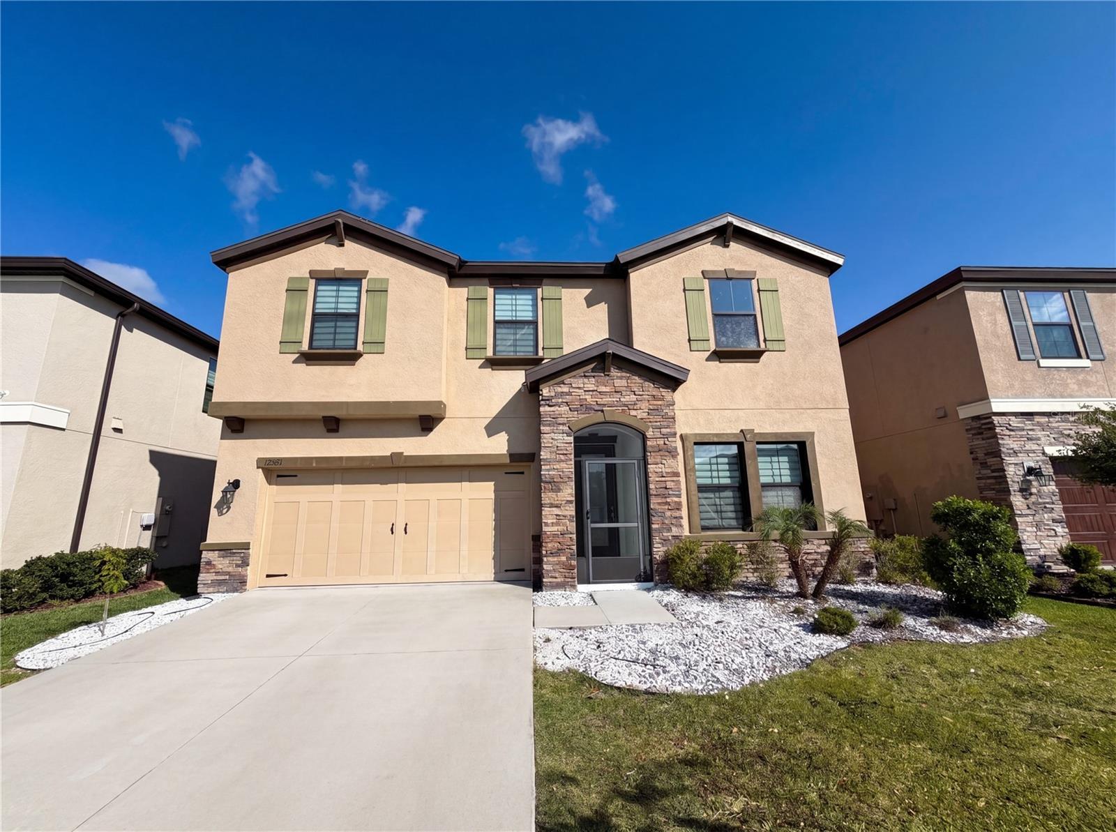 Single Family Residence em LITHIA, FL - Daniel Dourado