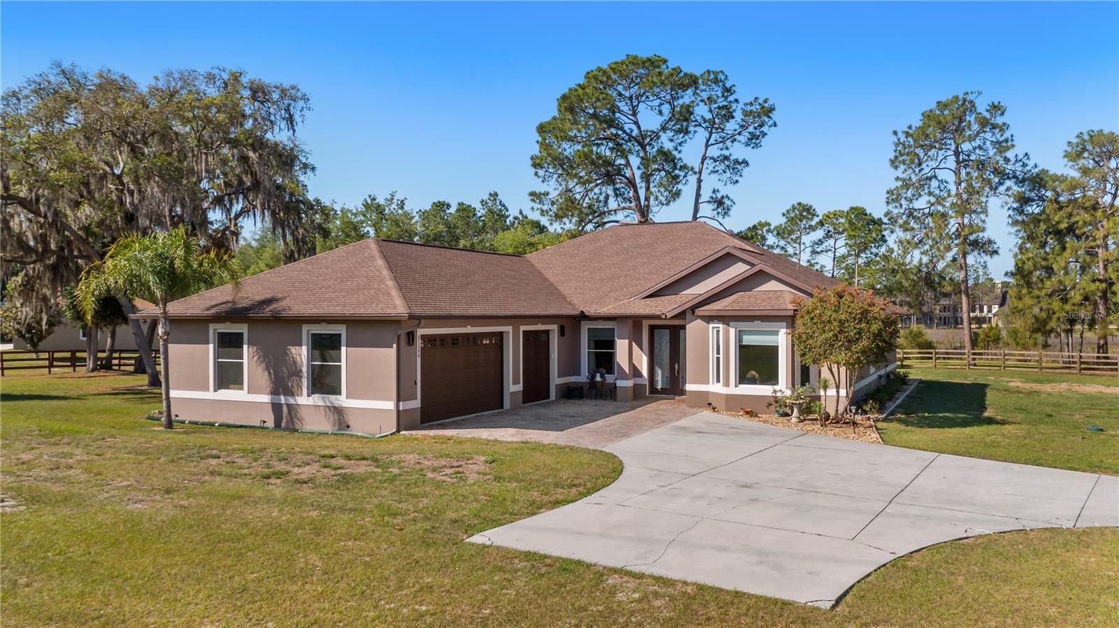 Single Family Residence em CLERMONT, FL - Daniel Dourado
