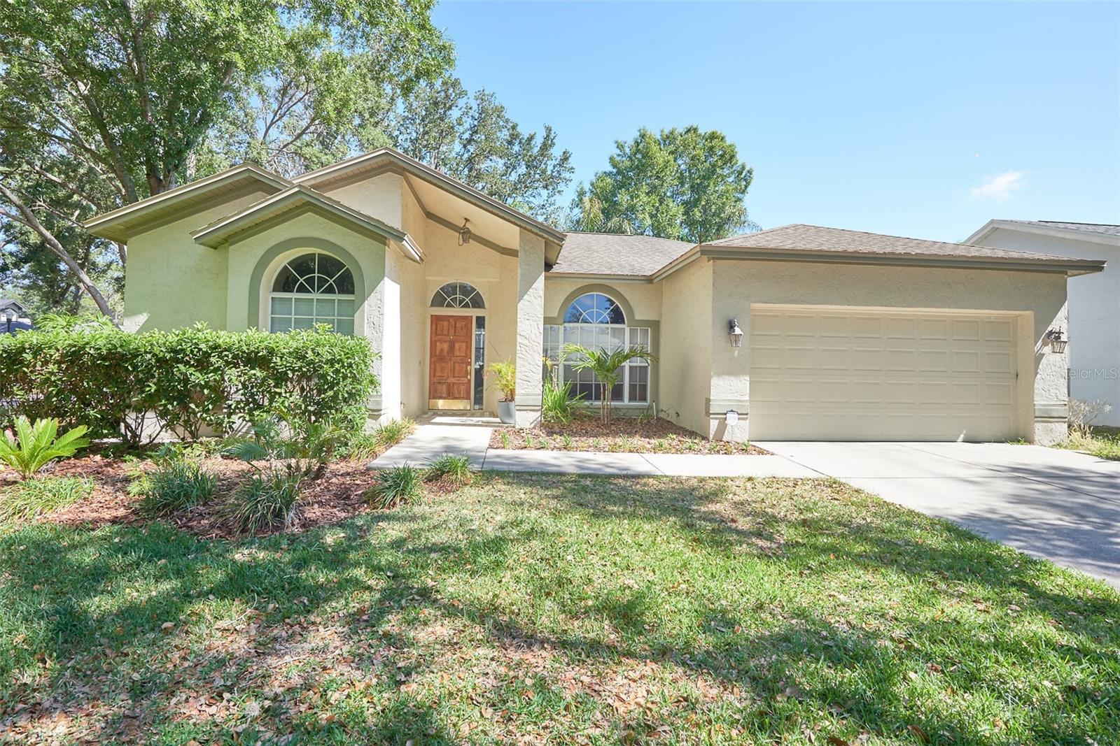 Single Family Residence in TAMPA, FL - Daniel Dourado