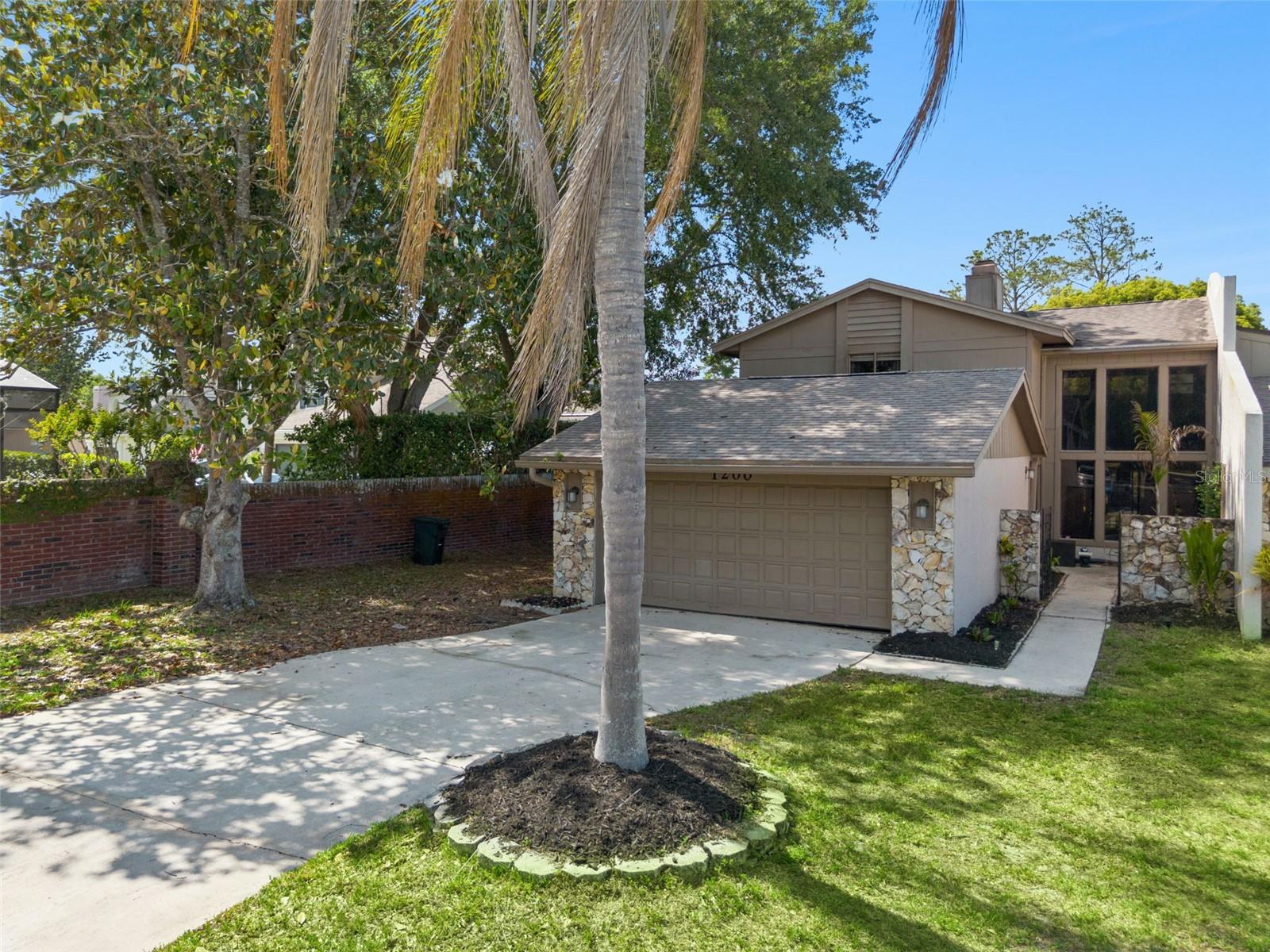 Single Family Residence in WINTER SPRINGS, FL - Daniel Dourado