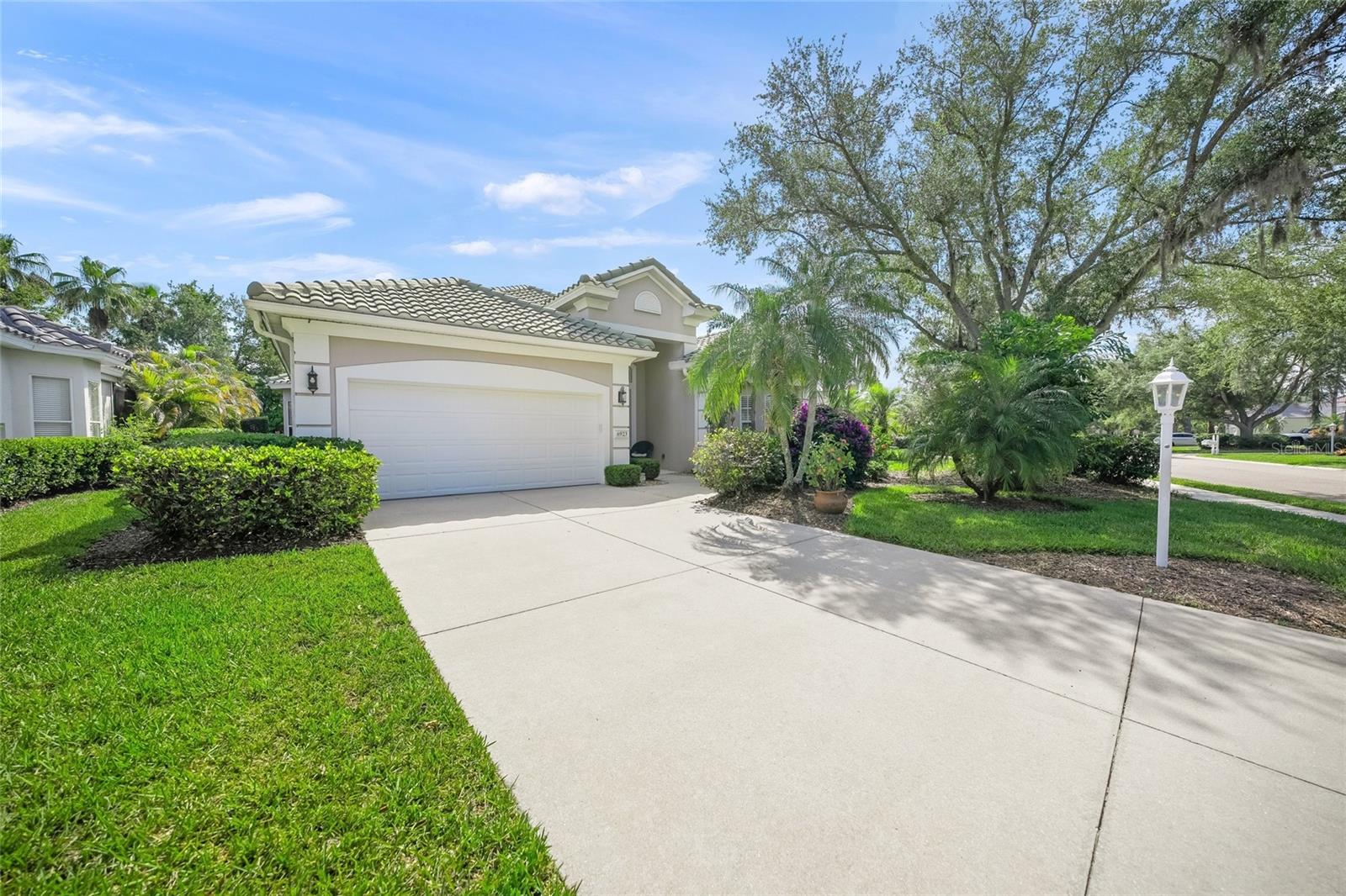 Single Family Residence em UNIVERSITY PARK, FL - Daniel Dourado