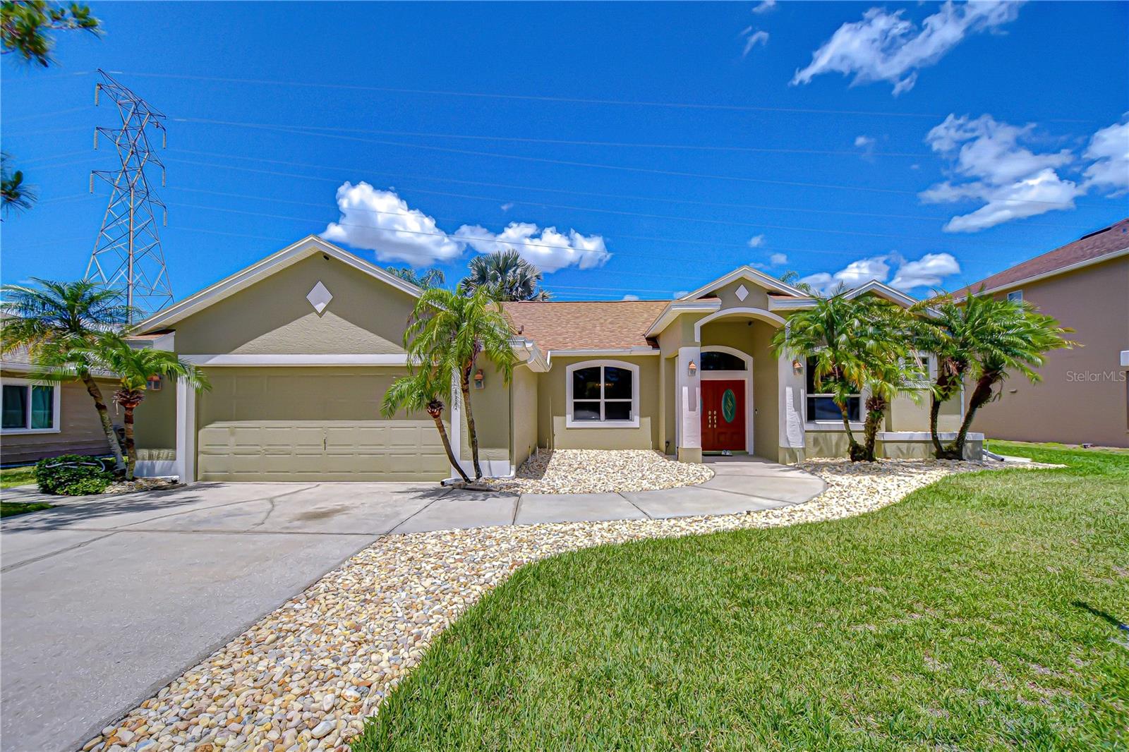 Single Family Residence in TAMPA, FL - Daniel Dourado