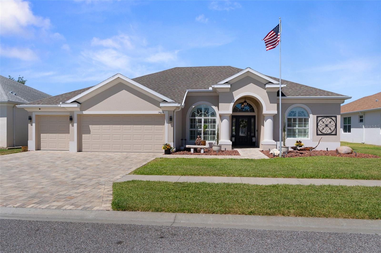 Single Family Residence in HUDSON, FL - Daniel Dourado