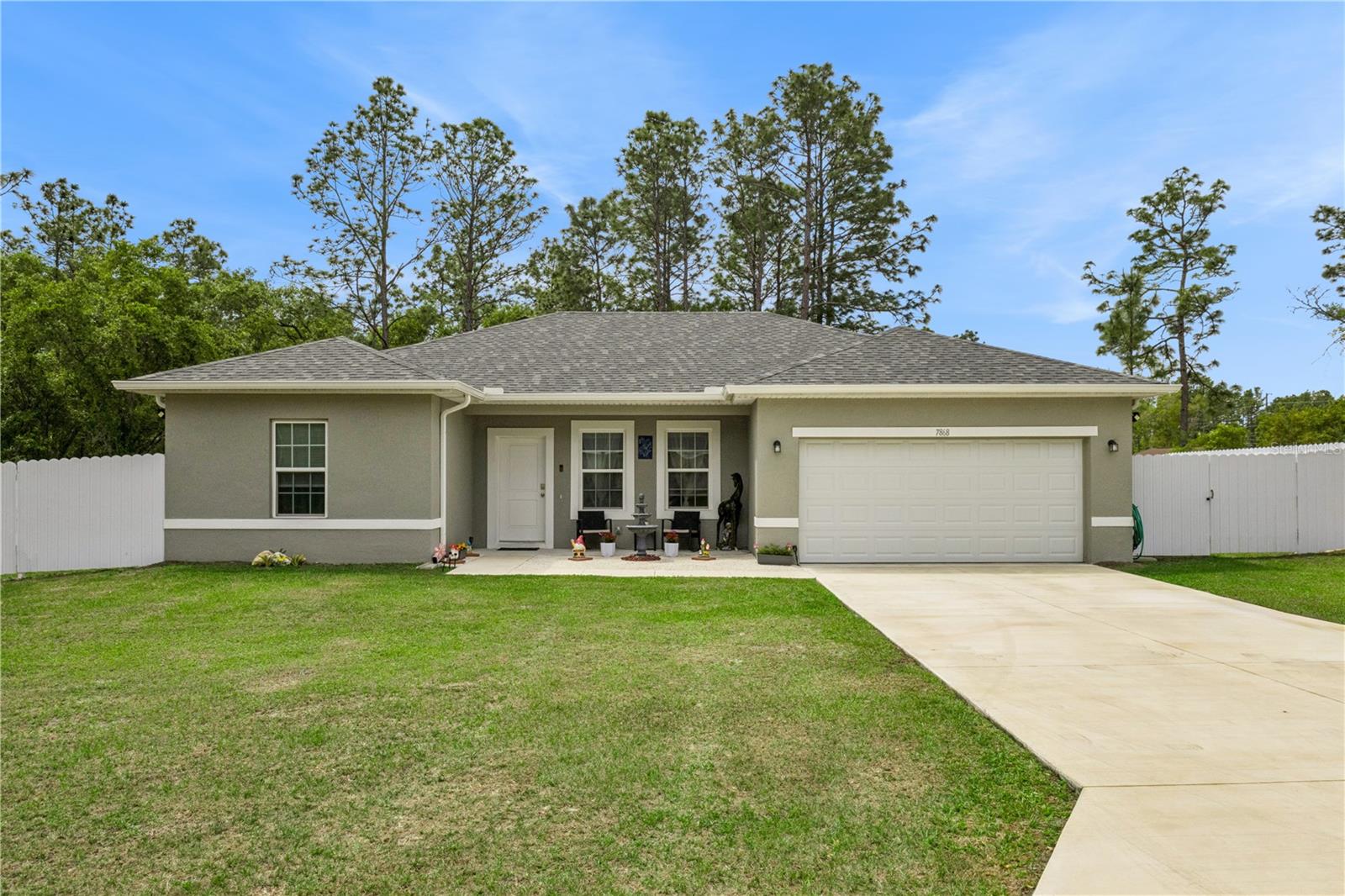 Single Family Residence in OCALA, FL - Daniel Dourado