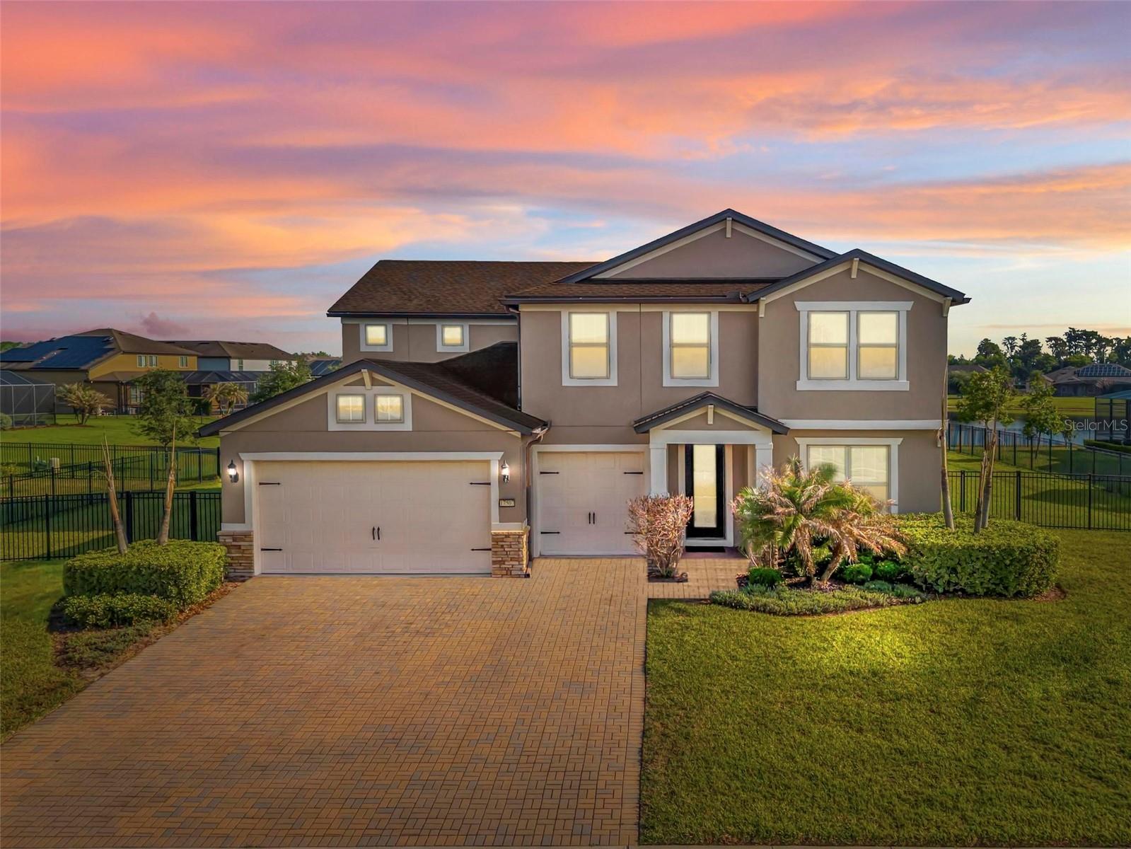 Single Family Residence in ORLANDO, FL - Daniel Dourado