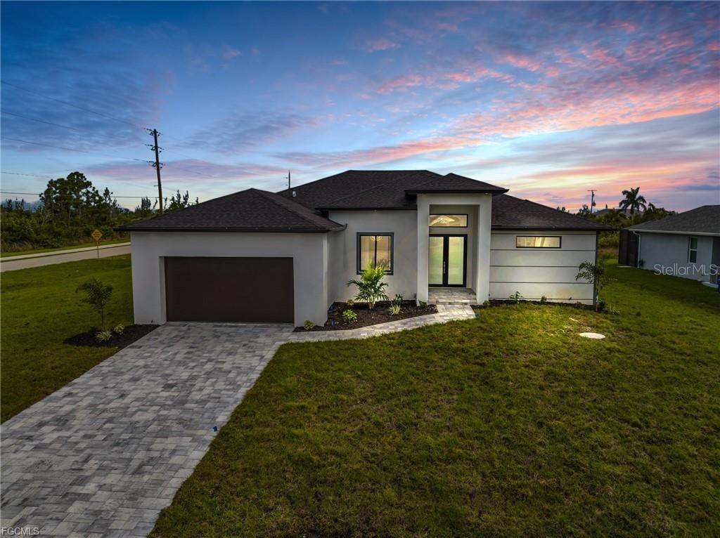 Single Family Residence em PORT CHARLOTTE, FL - Daniel Dourado