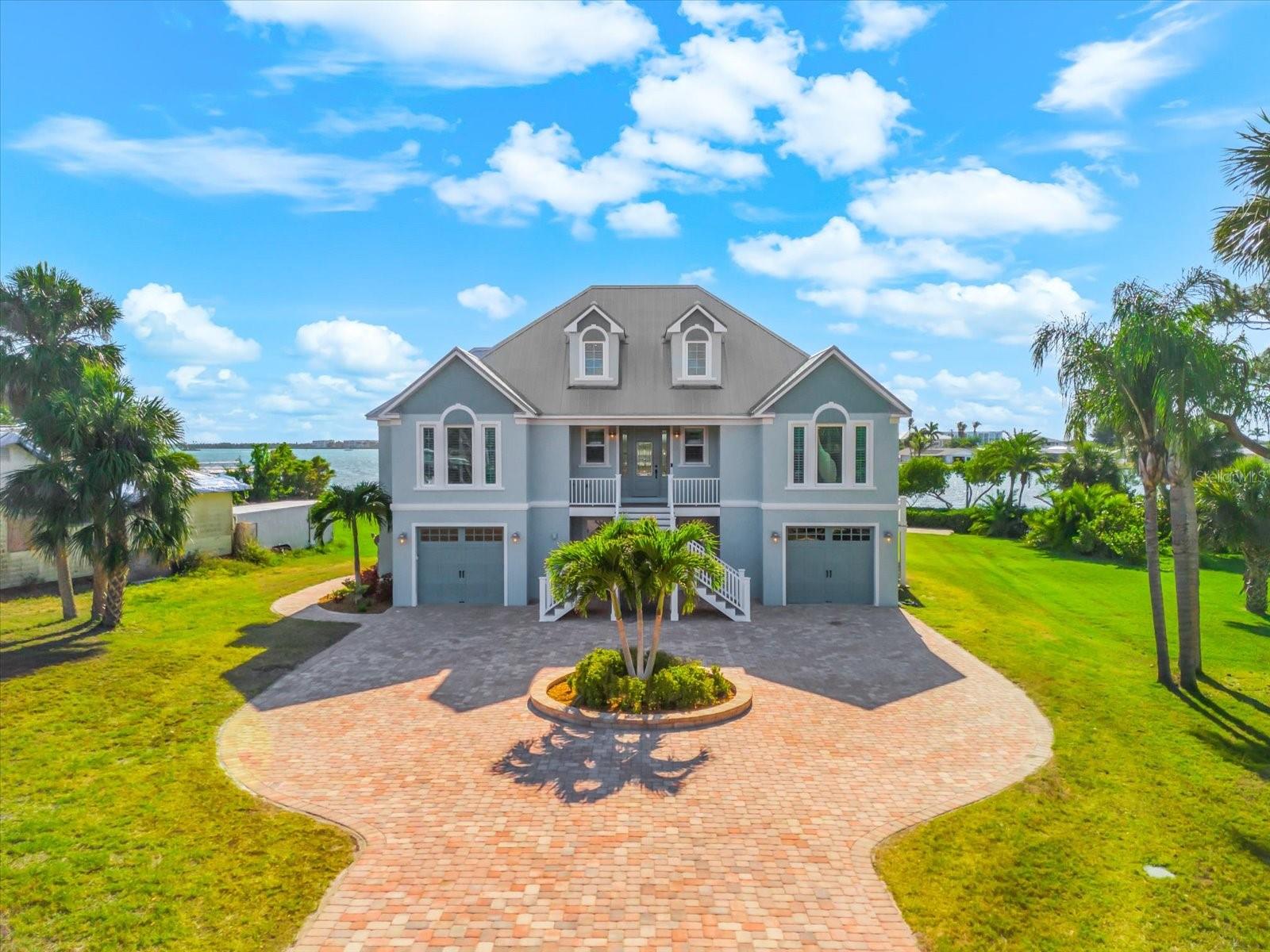 Single Family Residence em ENGLEWOOD, FL - Daniel Dourado