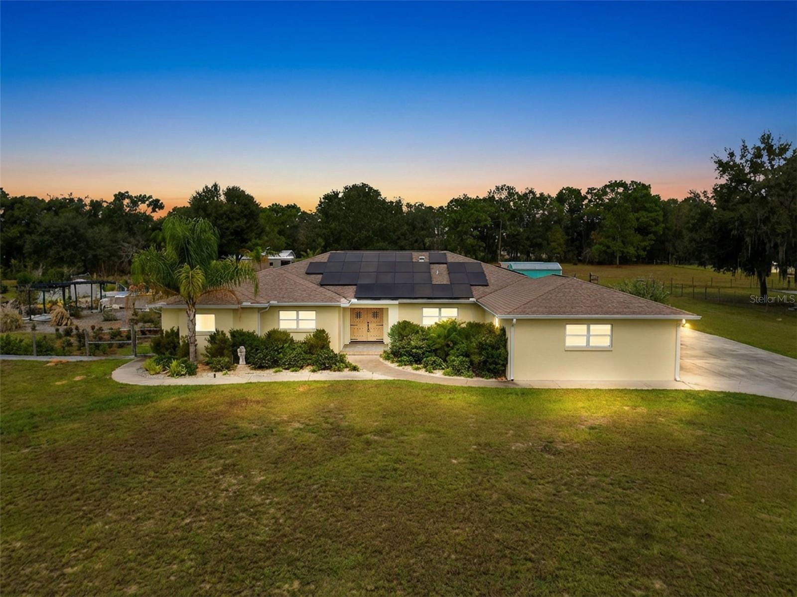 Single Family Residence in FLORAL CITY, FL - Daniel Dourado