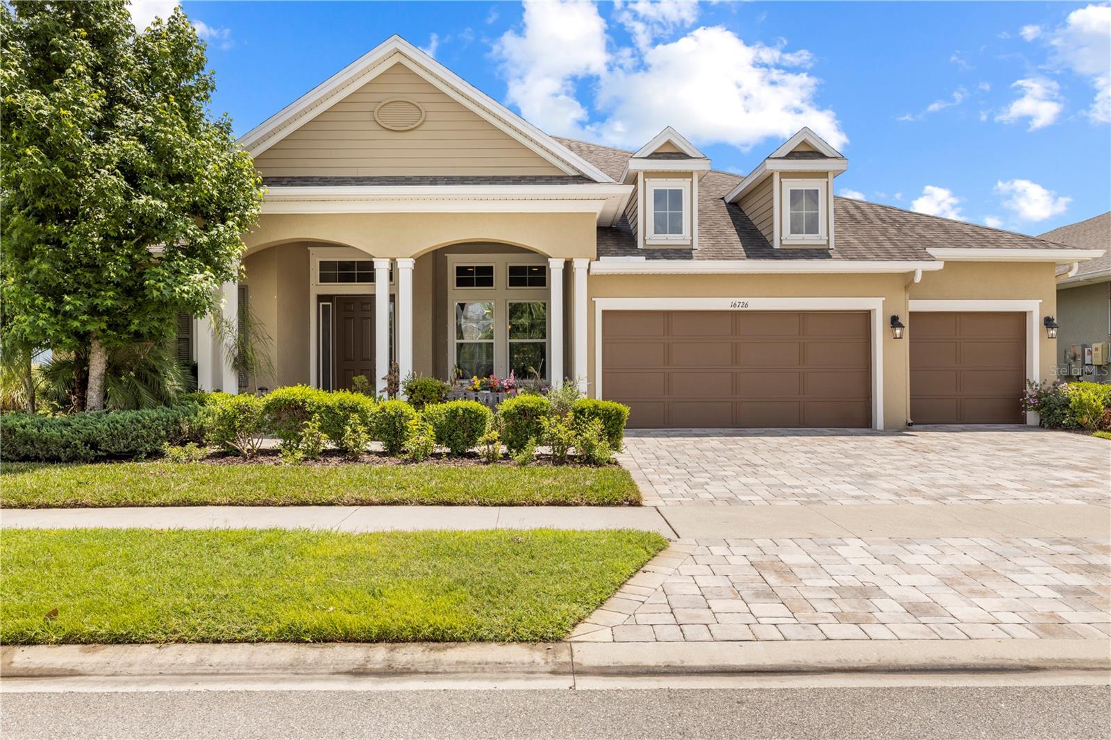 Single Family Residence em LAND O LAKES, FL - Daniel Dourado
