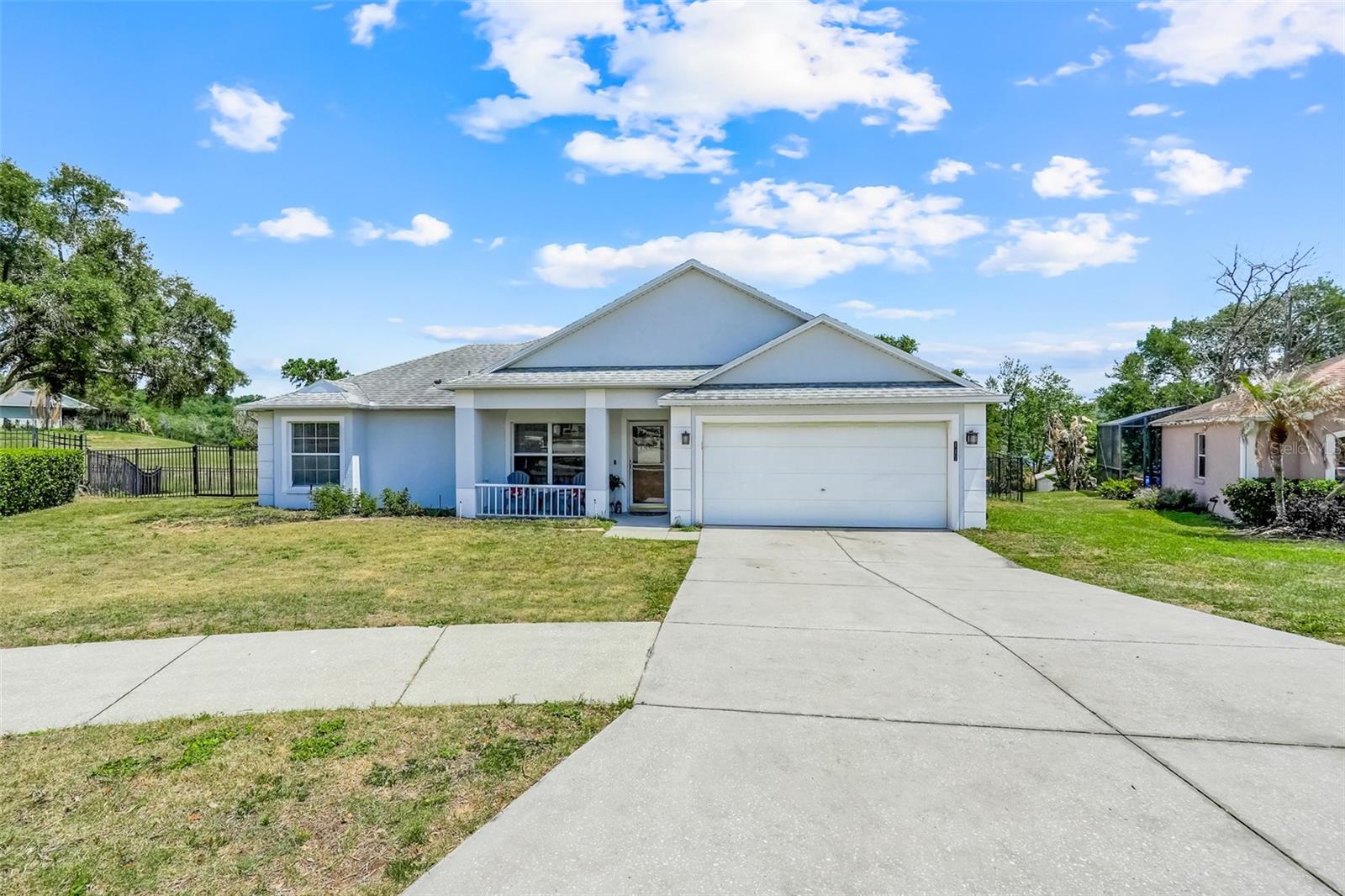 Single Family Residence in MINNEOLA, FL - Daniel Dourado