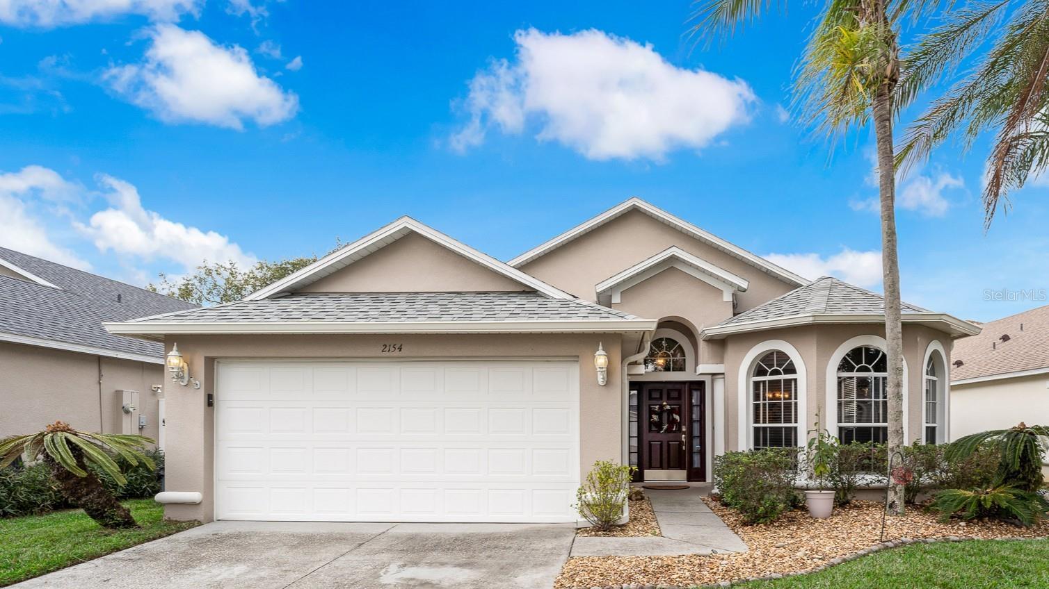 Single Family Residence in WINTER GARDEN, FL - Daniel Dourado