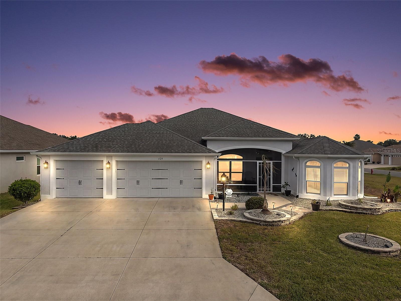 Single Family Residence in THE VILLAGES, FL - Daniel Dourado