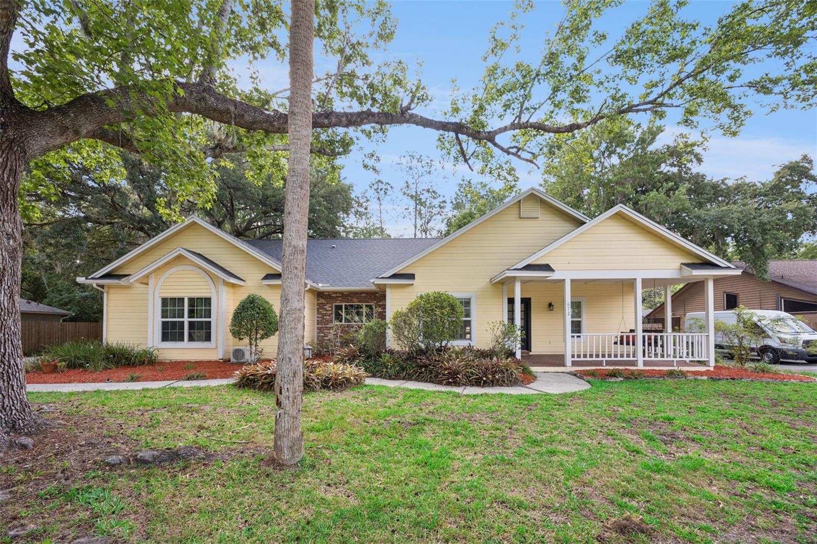 Single Family Residence in WINTER SPRINGS, FL - Daniel Dourado