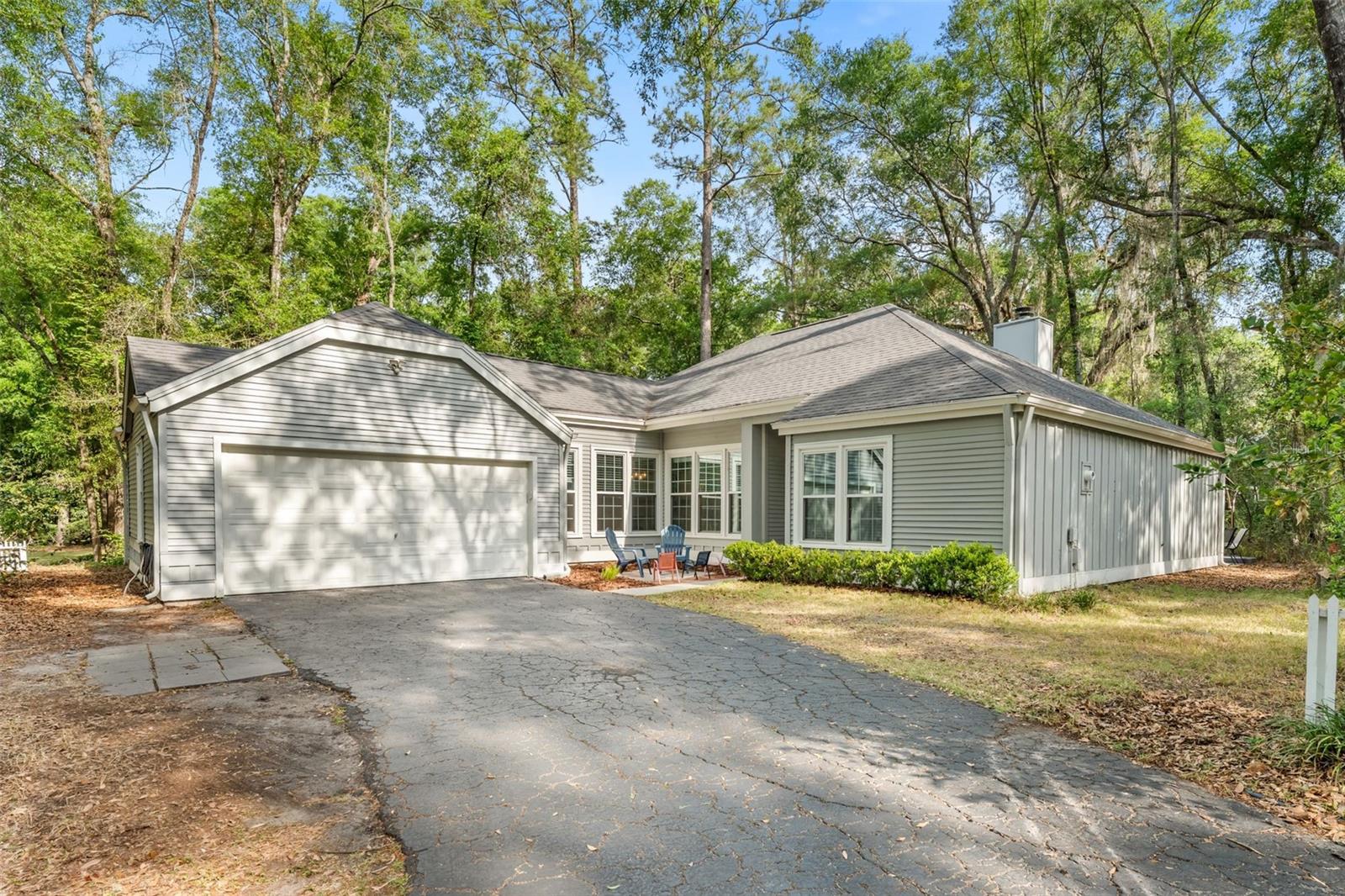 Single Family Residence in GAINESVILLE, FL - Daniel Dourado