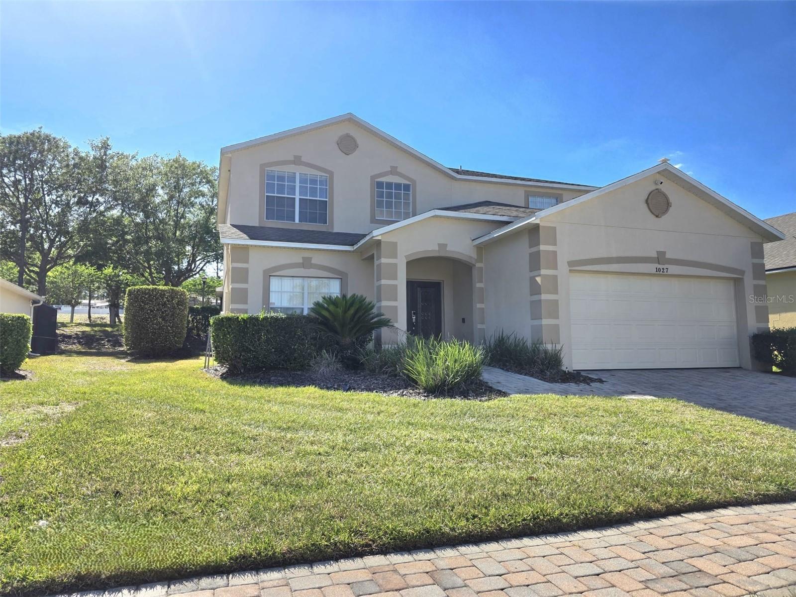 Single Family Residence in DAVENPORT, FL - Daniel Dourado