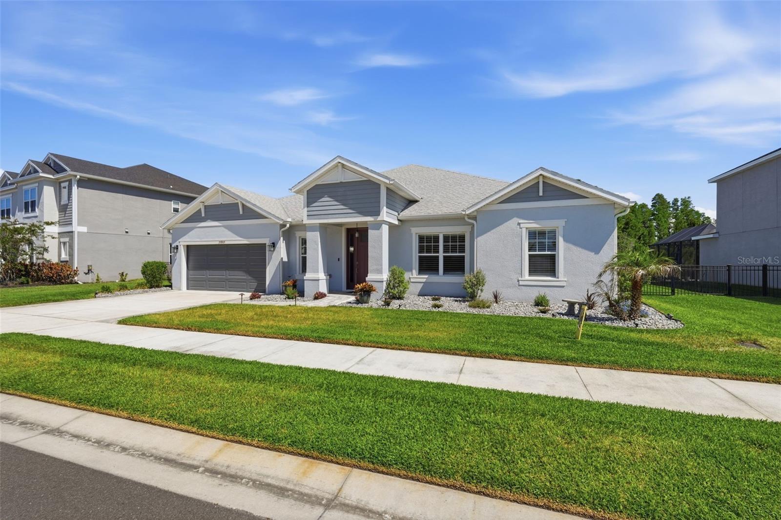 Single Family Residence in WESLEY CHAPEL, FL - Daniel Dourado