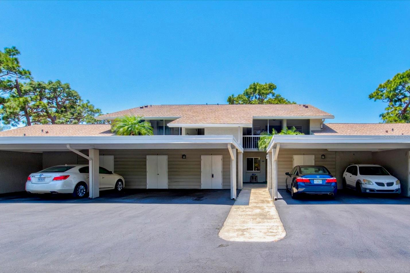 Condominium in VENICE, FL - Daniel Dourado