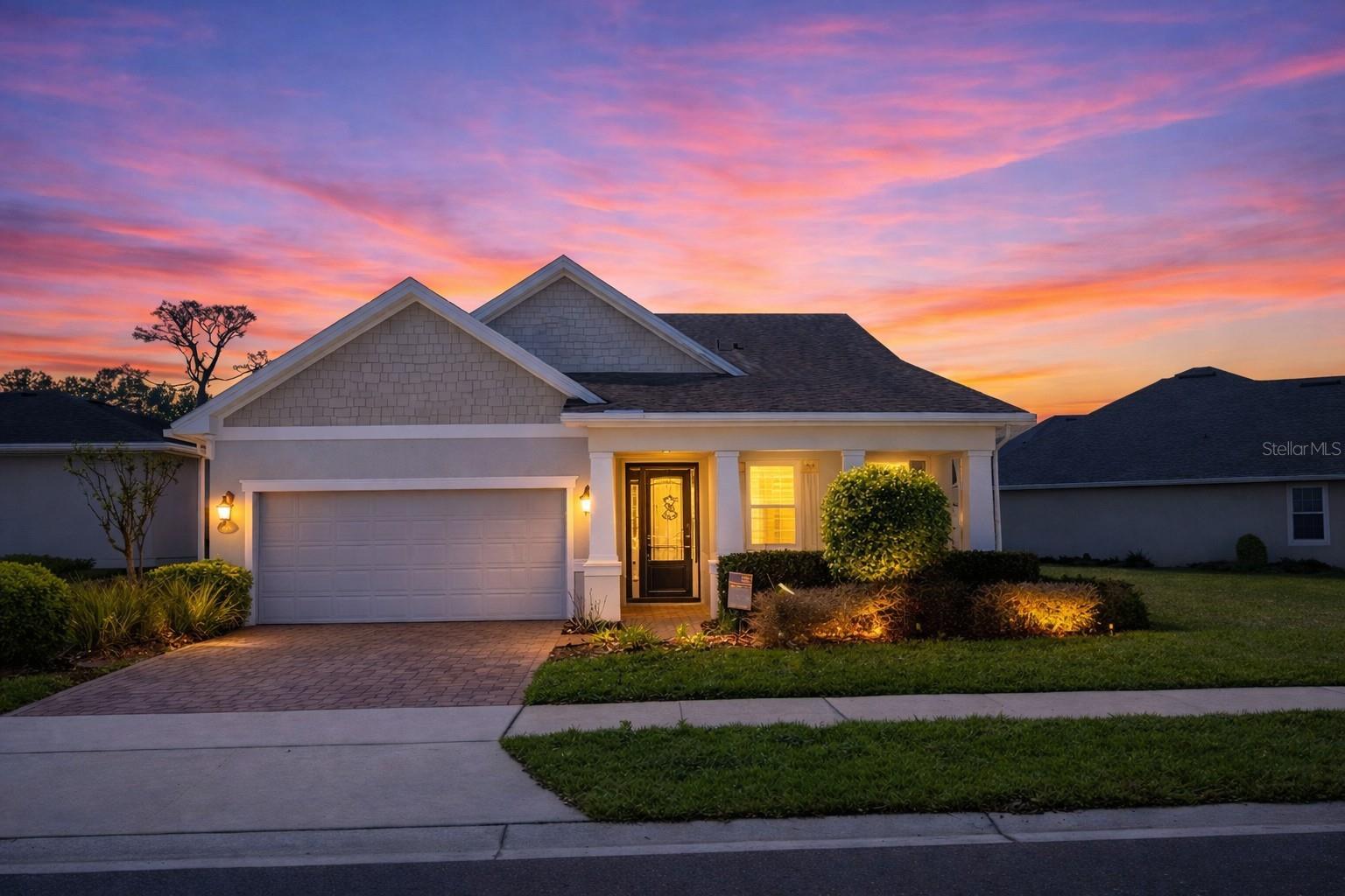 Single Family Residence in DELAND, FL - Daniel Dourado