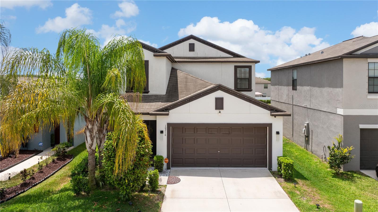 Single Family Residence in WIMAUMA, FL - Daniel Dourado