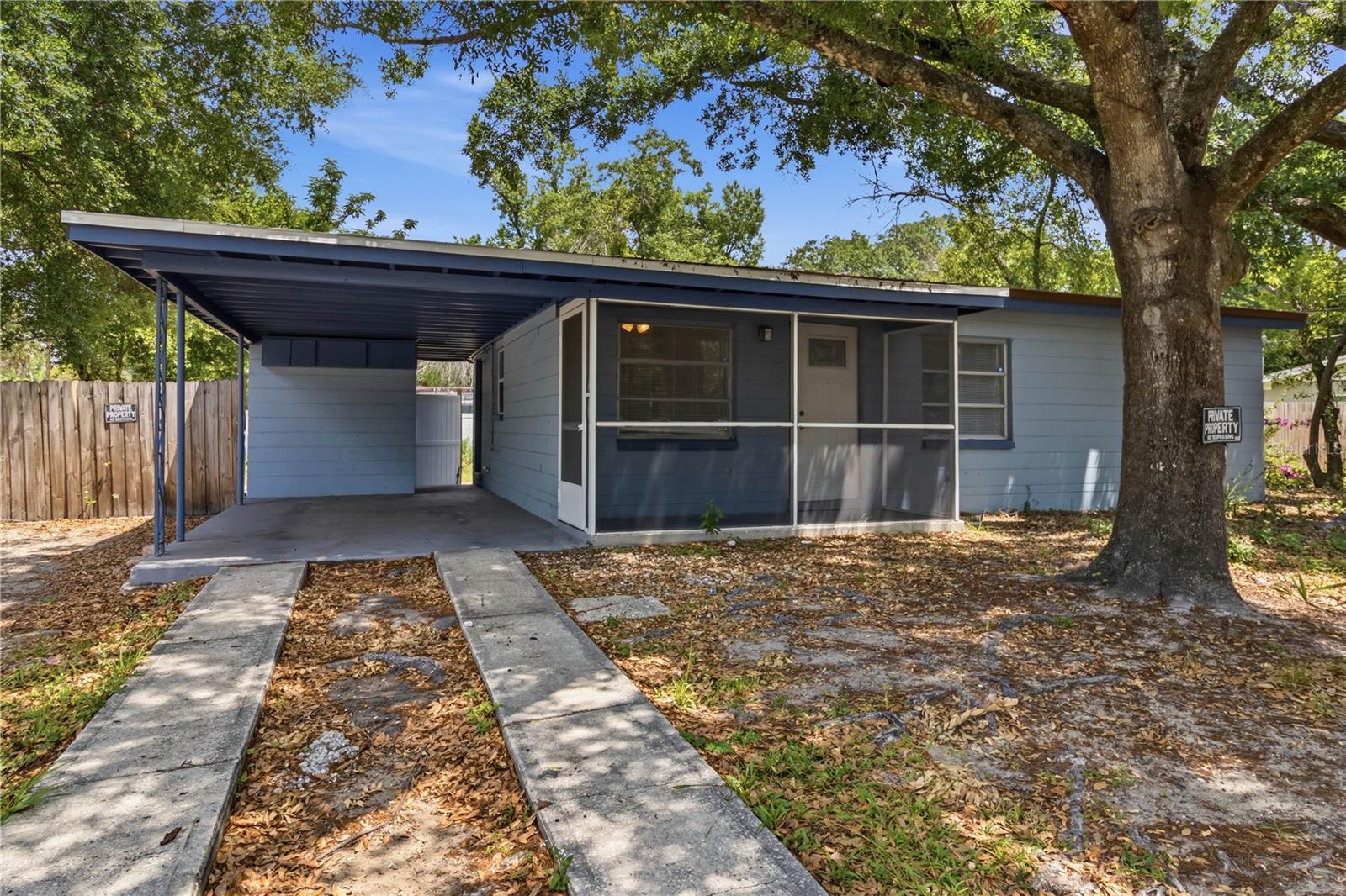 Single Family Residence in TAMPA, FL - Daniel Dourado