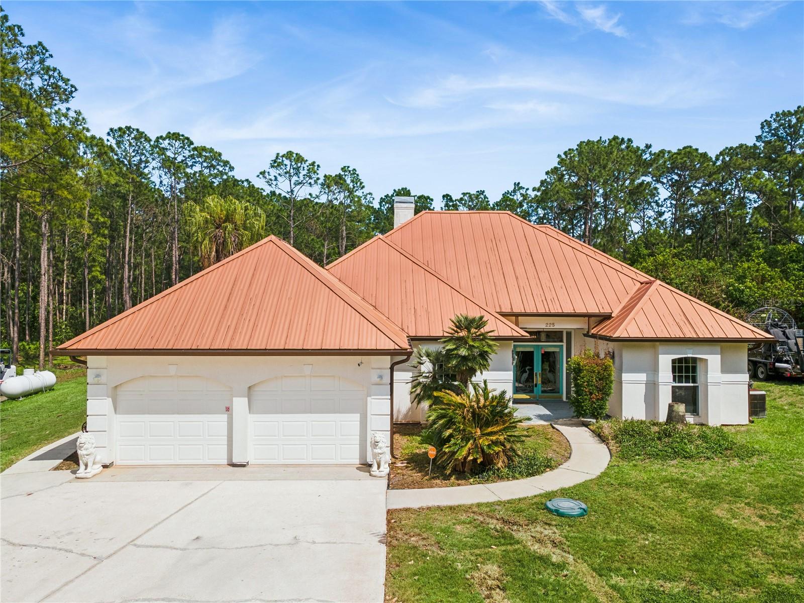 Single Family Residence em FROSTPROOF, FL - Daniel Dourado