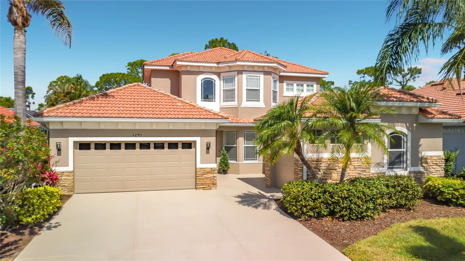Single Family Residence em NORTH PORT, FL - Daniel Dourado