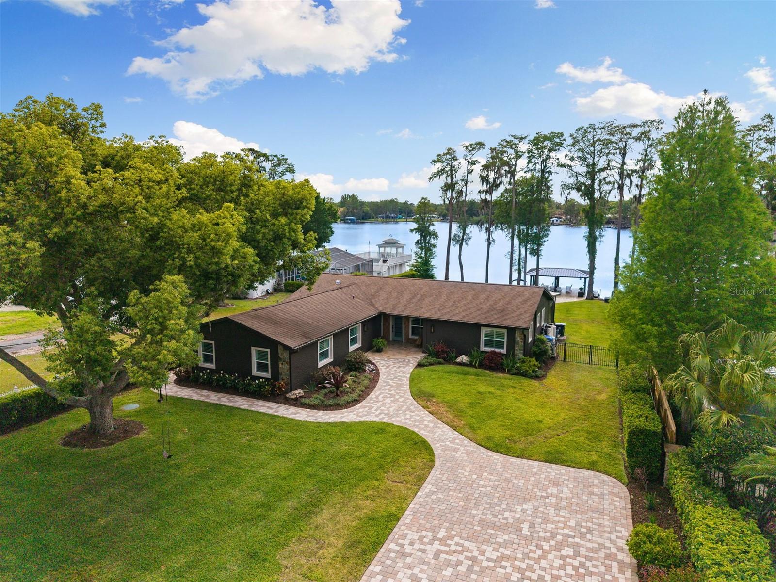 Single Family Residence in ODESSA, FL - Daniel Dourado