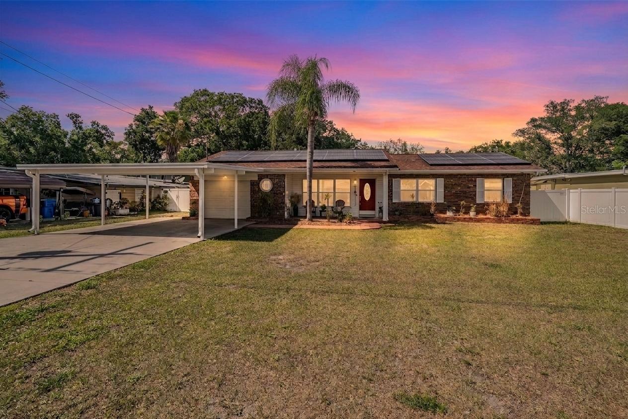 Single Family Residence in TAMPA, FL - Daniel Dourado